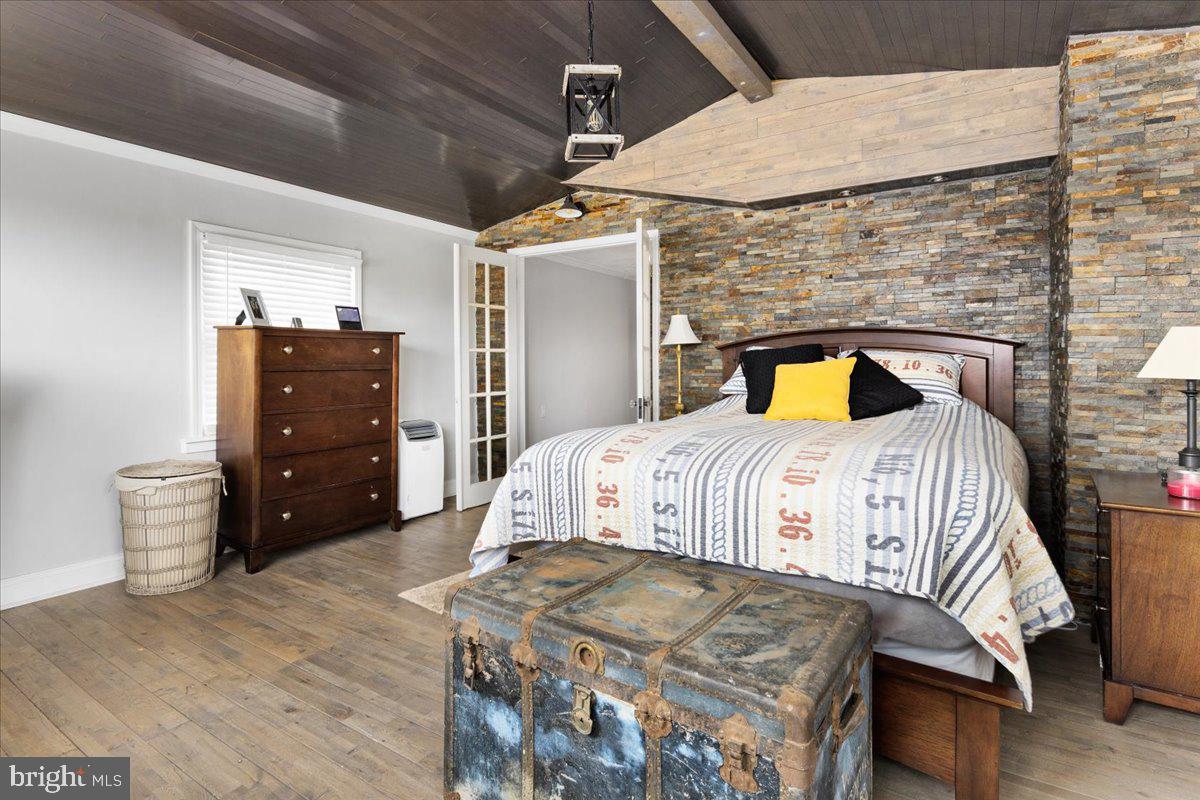 CARROLLTON MANOR - Residential