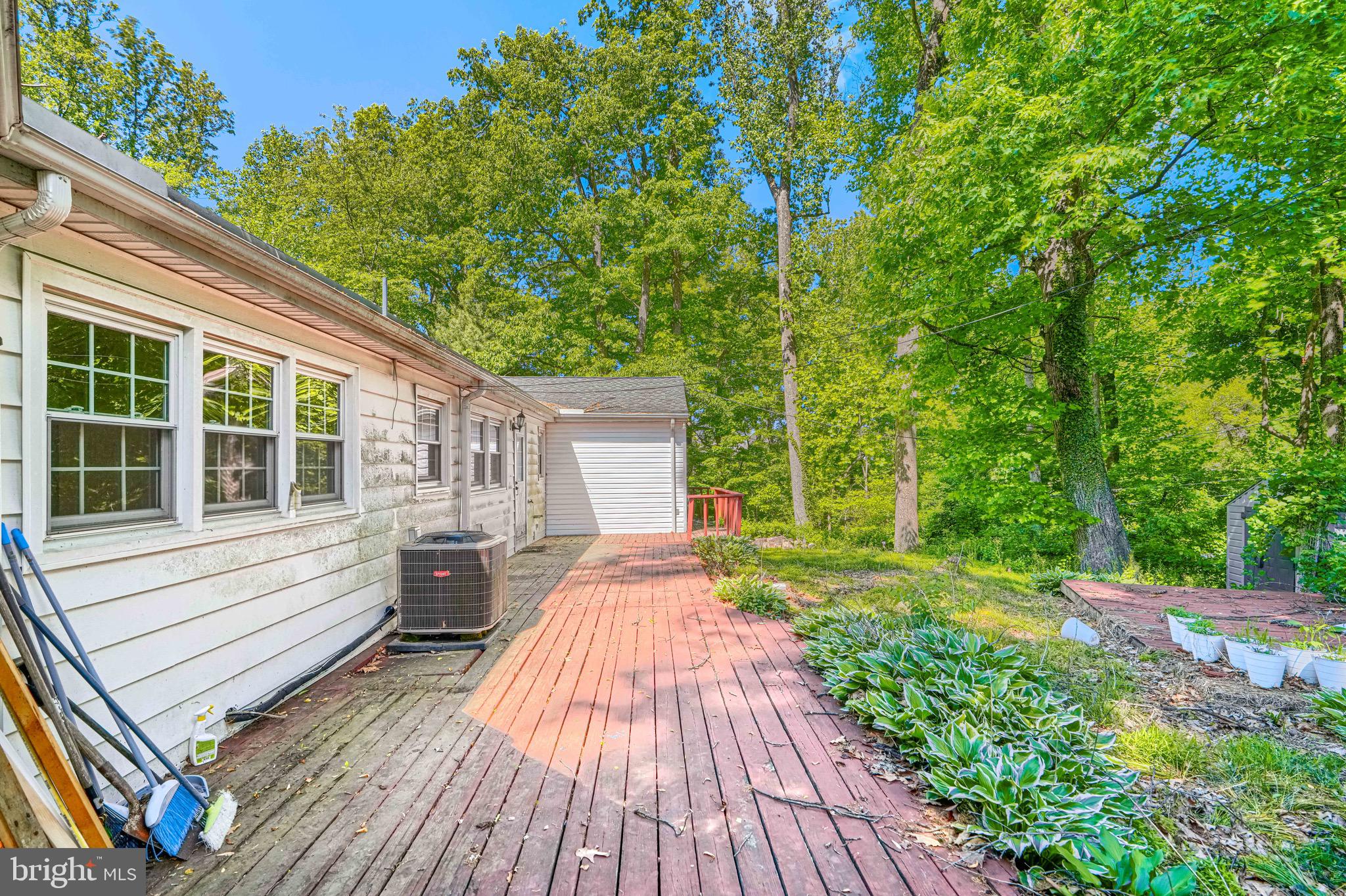 HUNTING LODGE - Residential