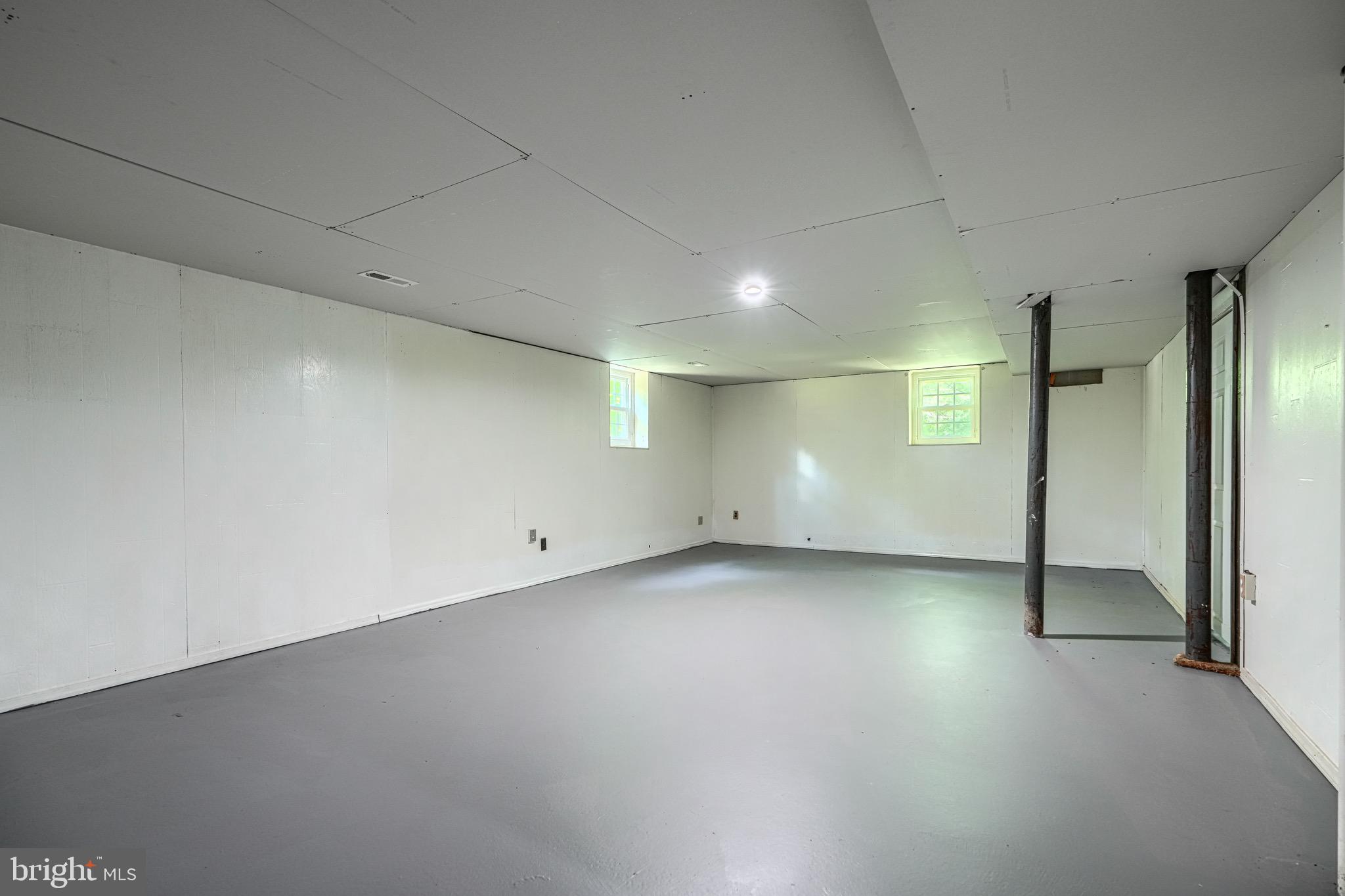 HUNTING LODGE - Residential