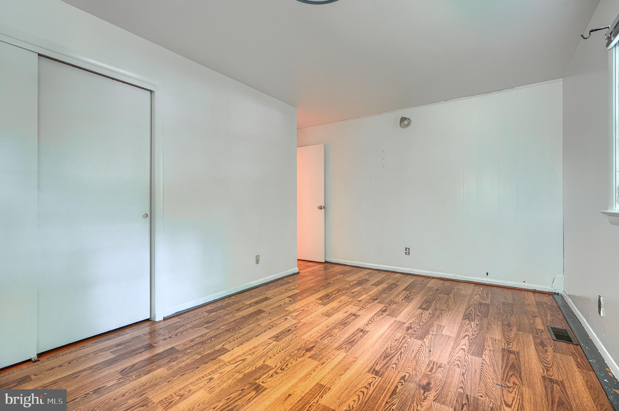 HUNTING LODGE - Residential