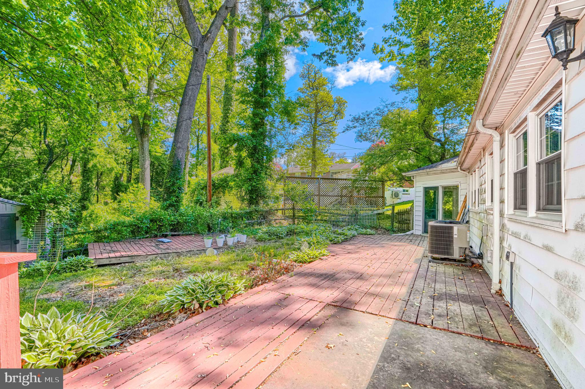 HUNTING LODGE - Residential