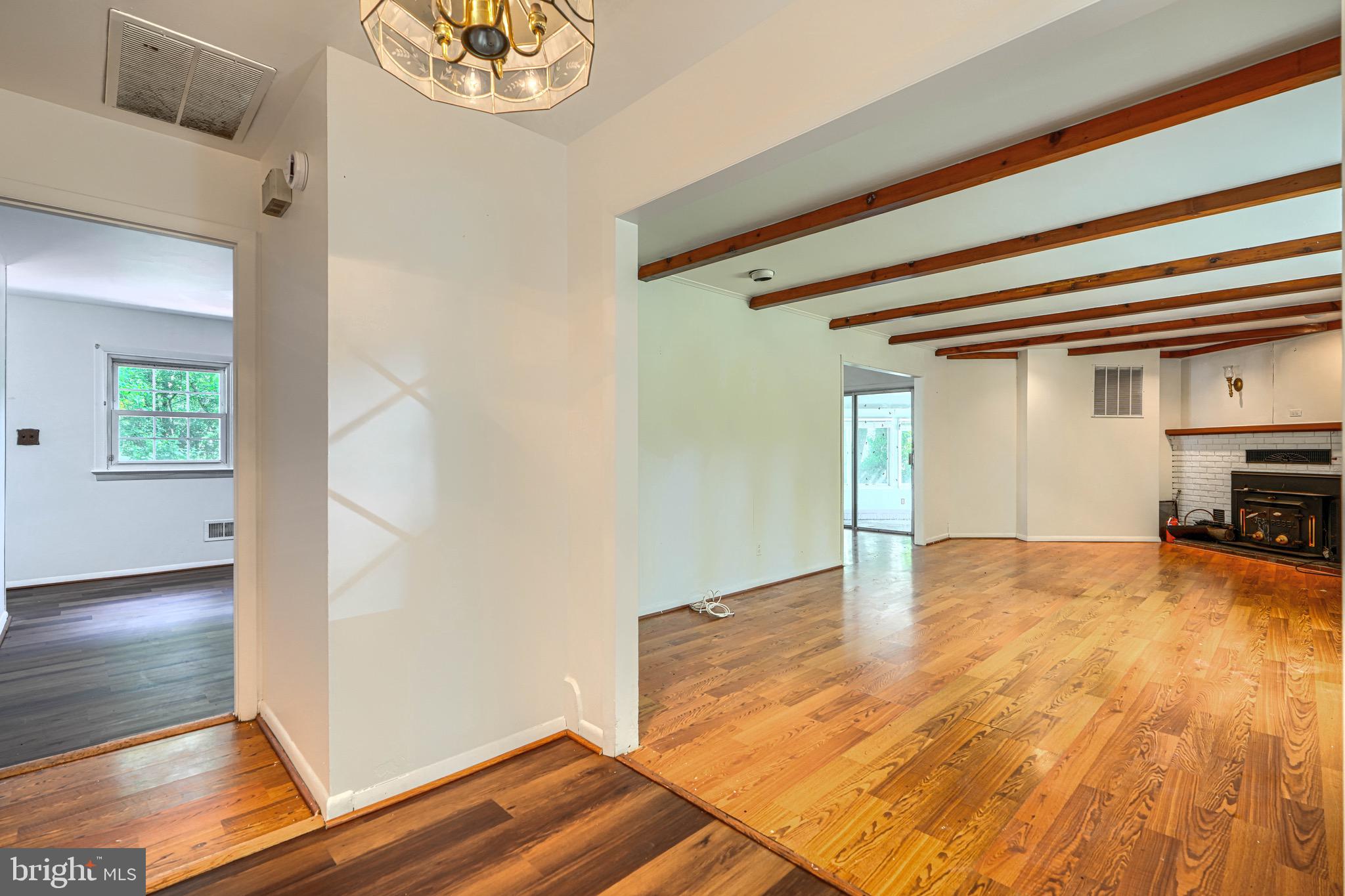 HUNTING LODGE - Residential
