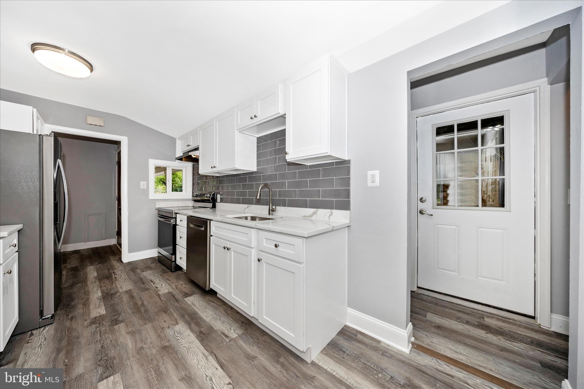 MEADOWBROOK ESTATES - Residential