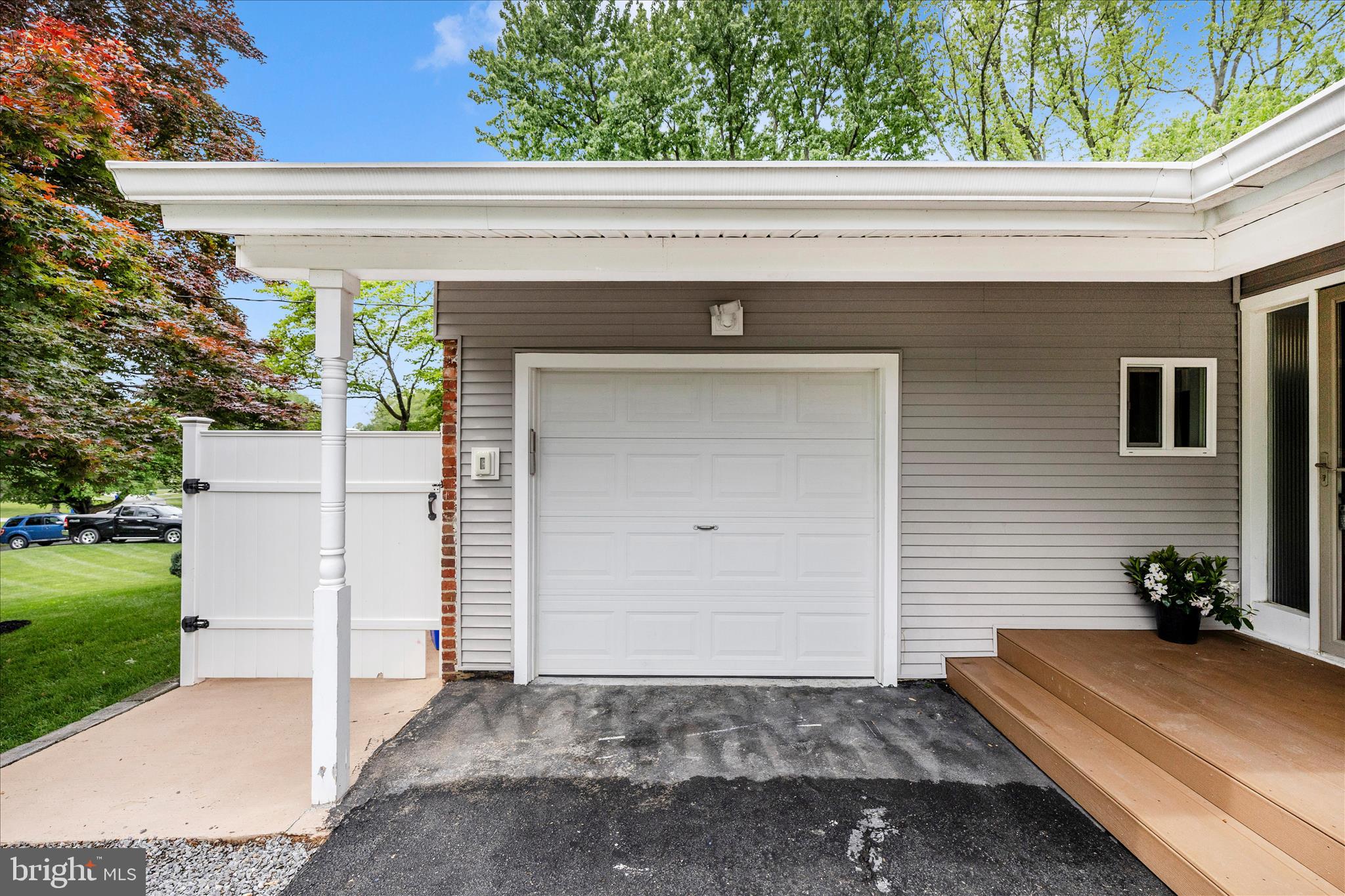 MEADOWBROOK ESTATES - Residential