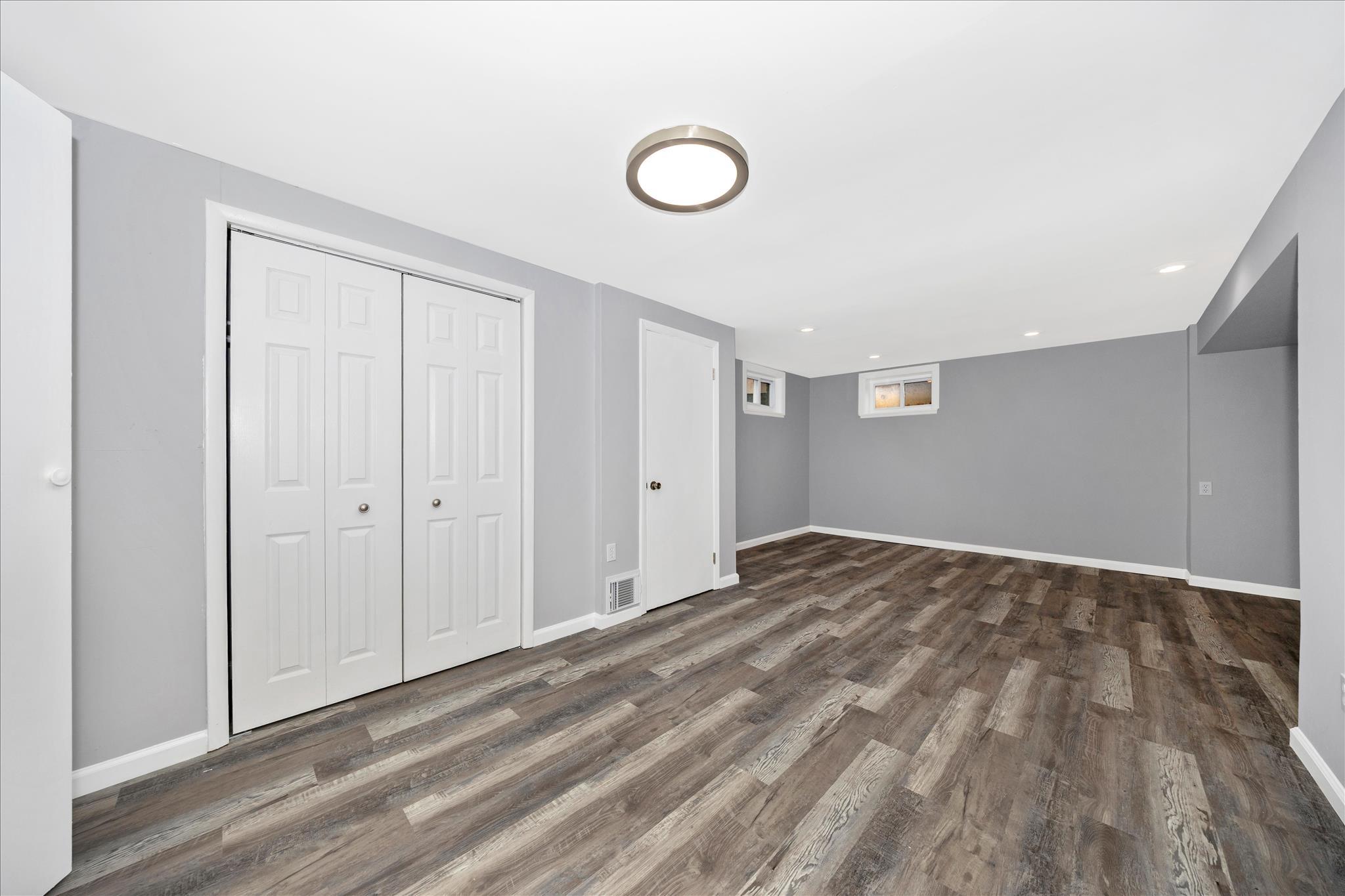 MEADOWBROOK ESTATES - Residential