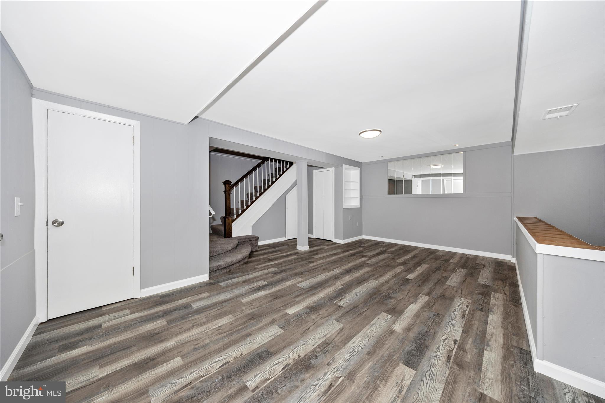 MEADOWBROOK ESTATES - Residential