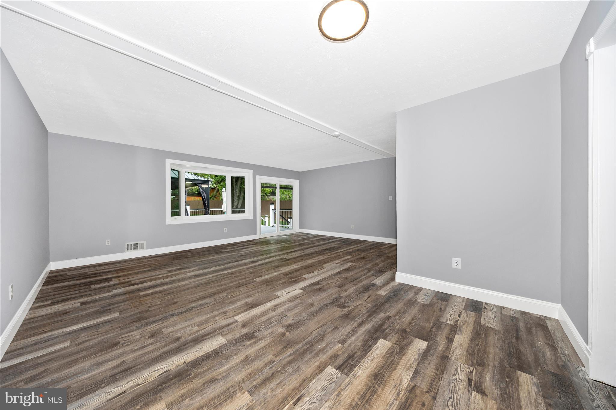 MEADOWBROOK ESTATES - Residential