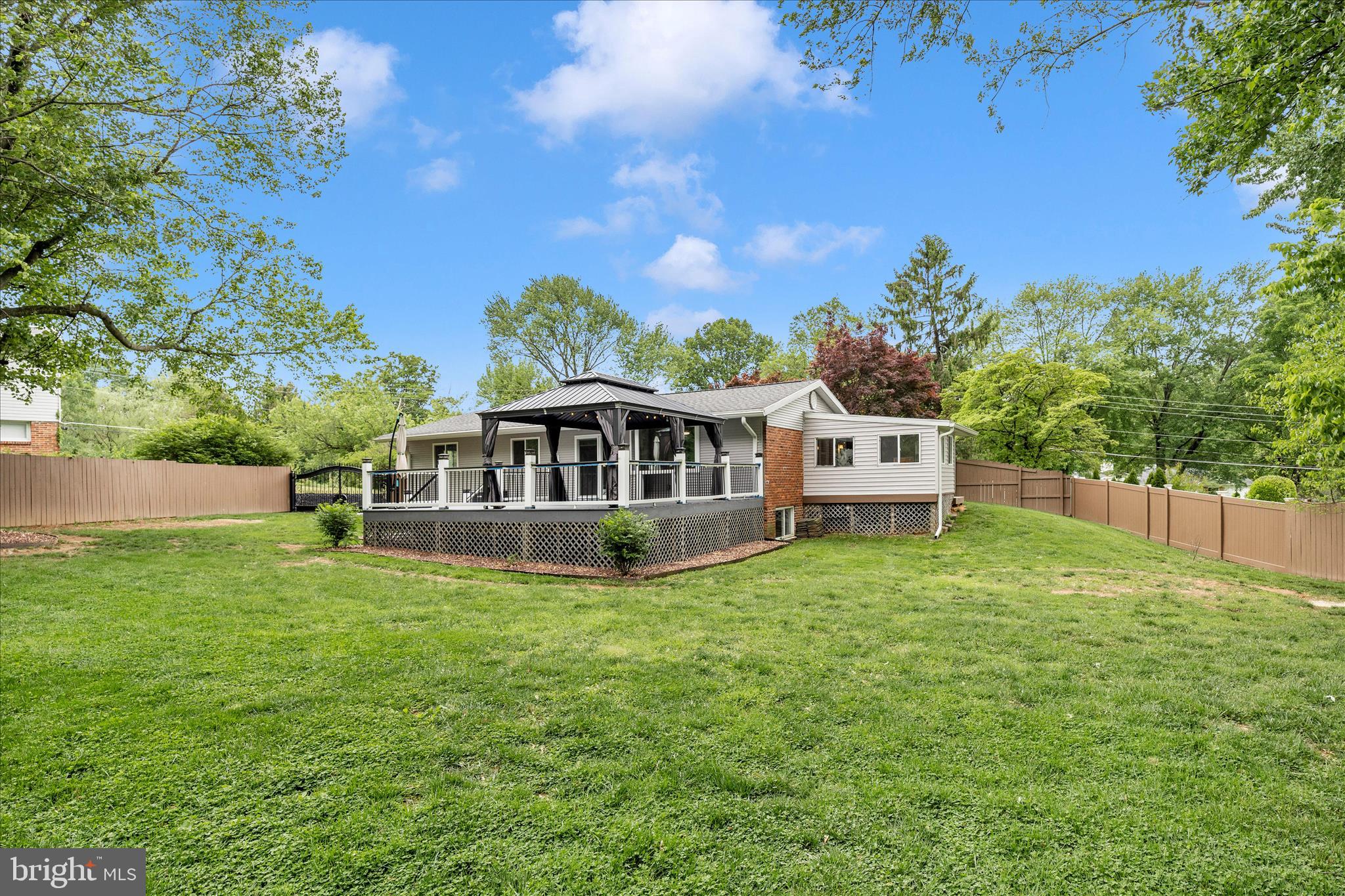 MEADOWBROOK ESTATES - Residential