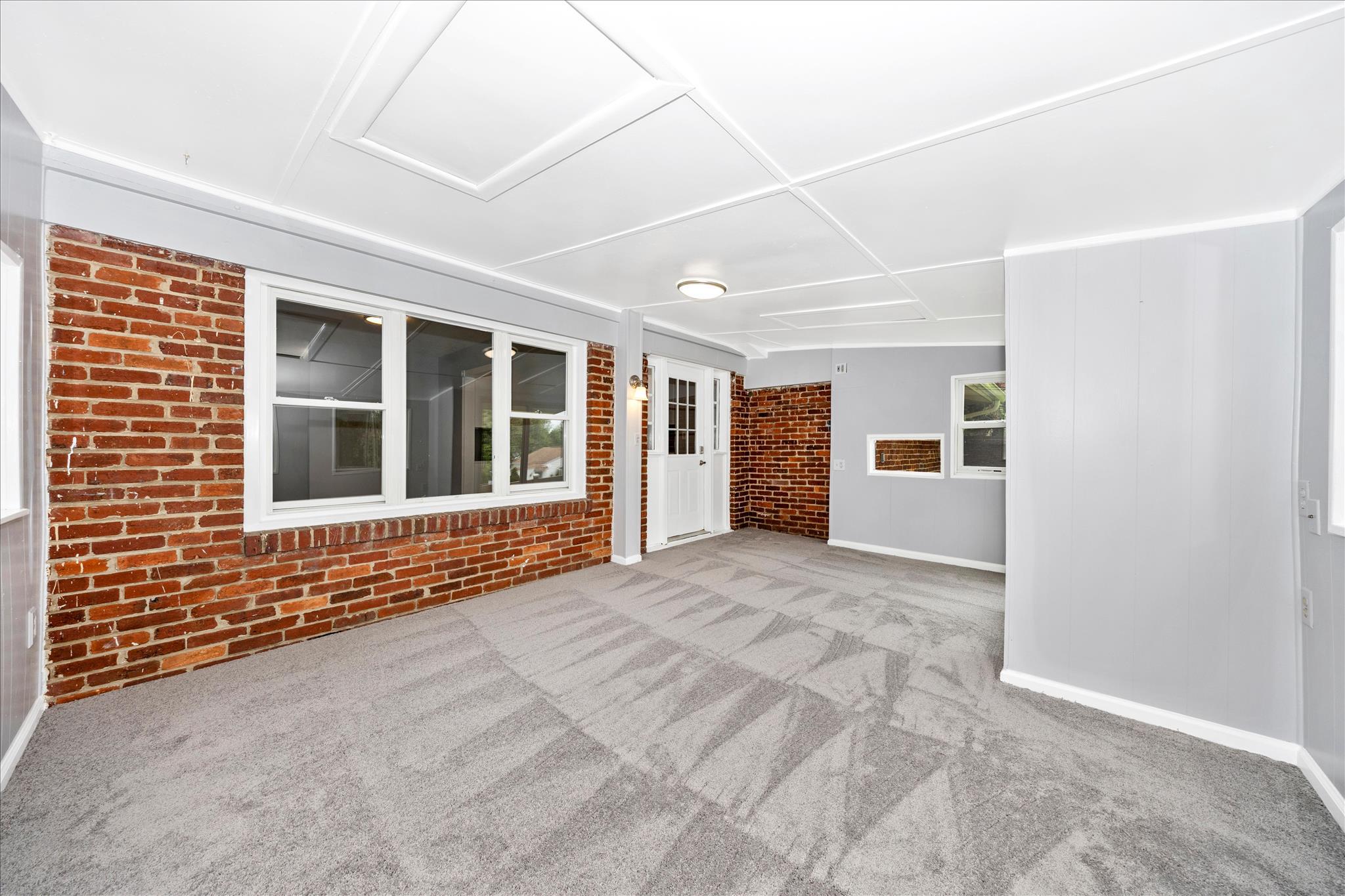 MEADOWBROOK ESTATES - Residential