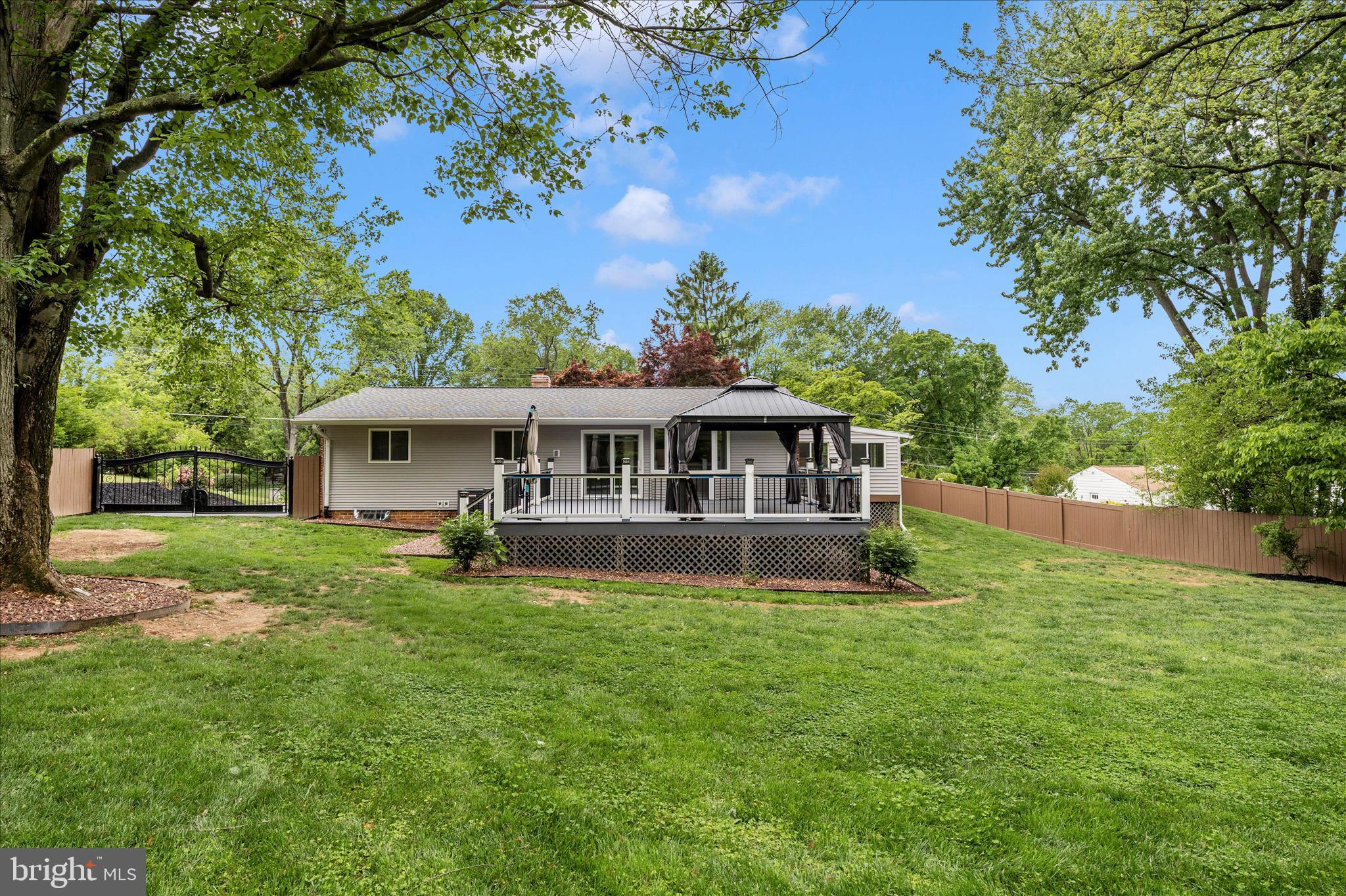 MEADOWBROOK ESTATES - Residential