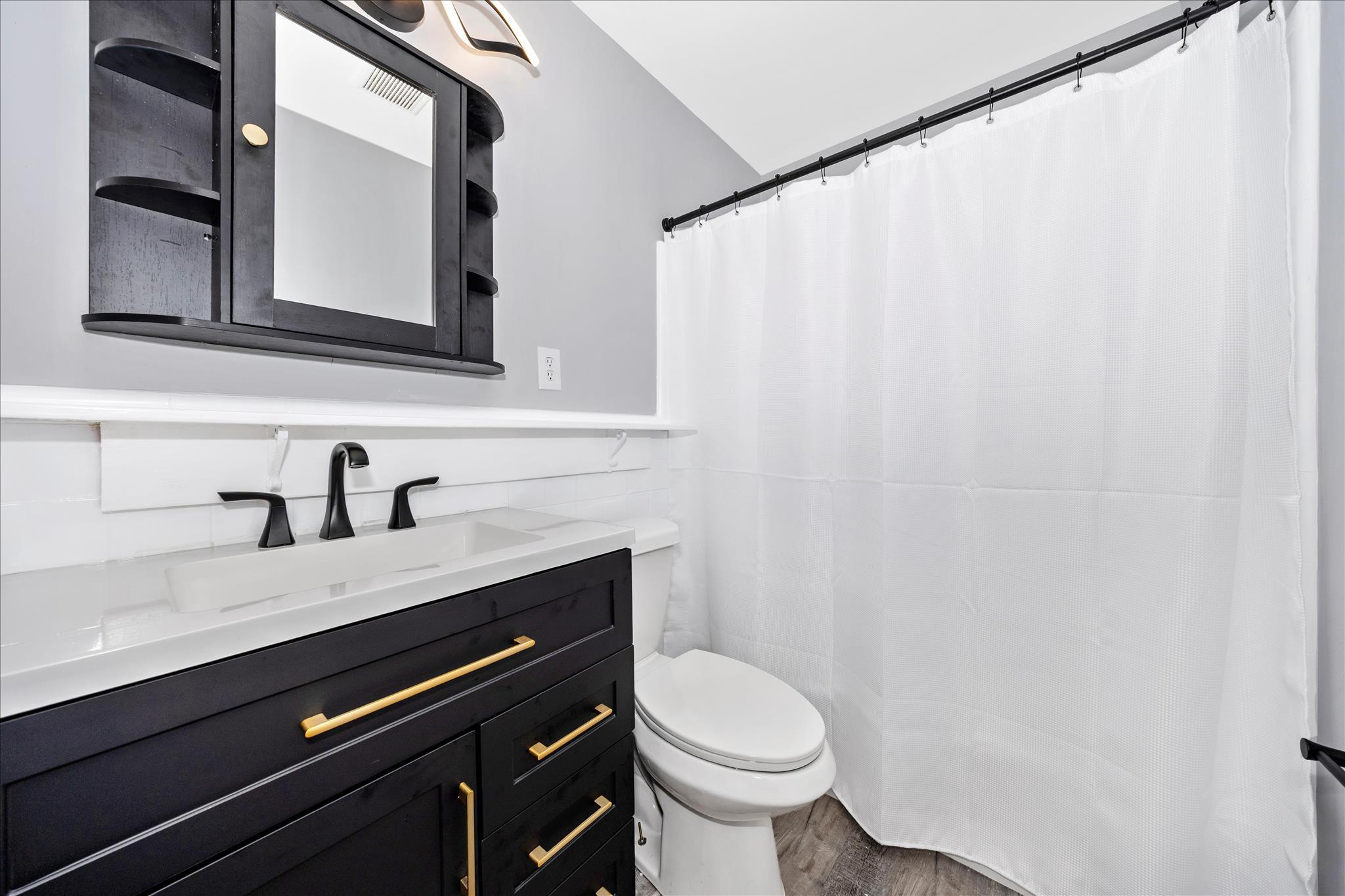 MEADOWBROOK ESTATES - Residential