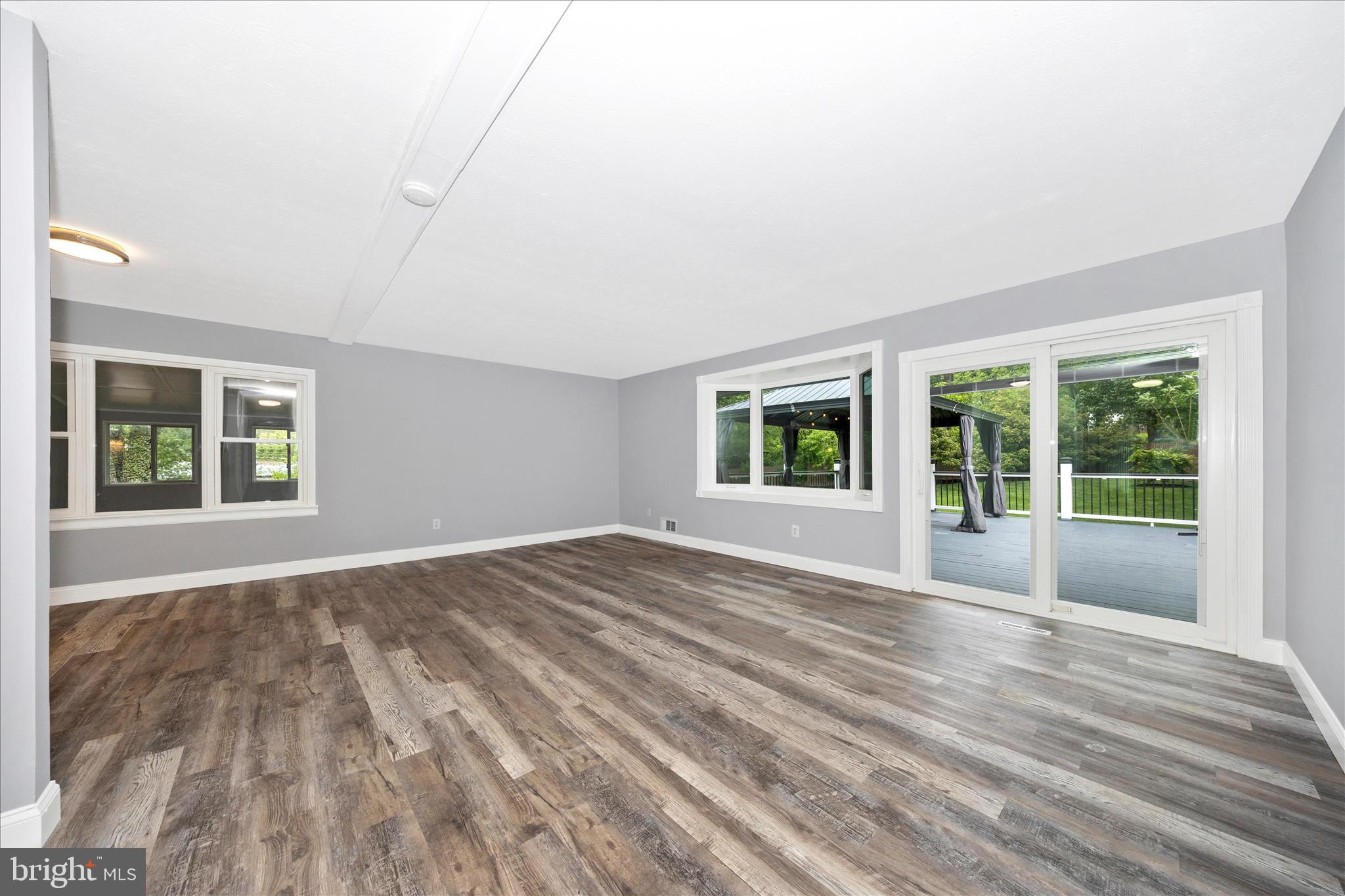 MEADOWBROOK ESTATES - Residential