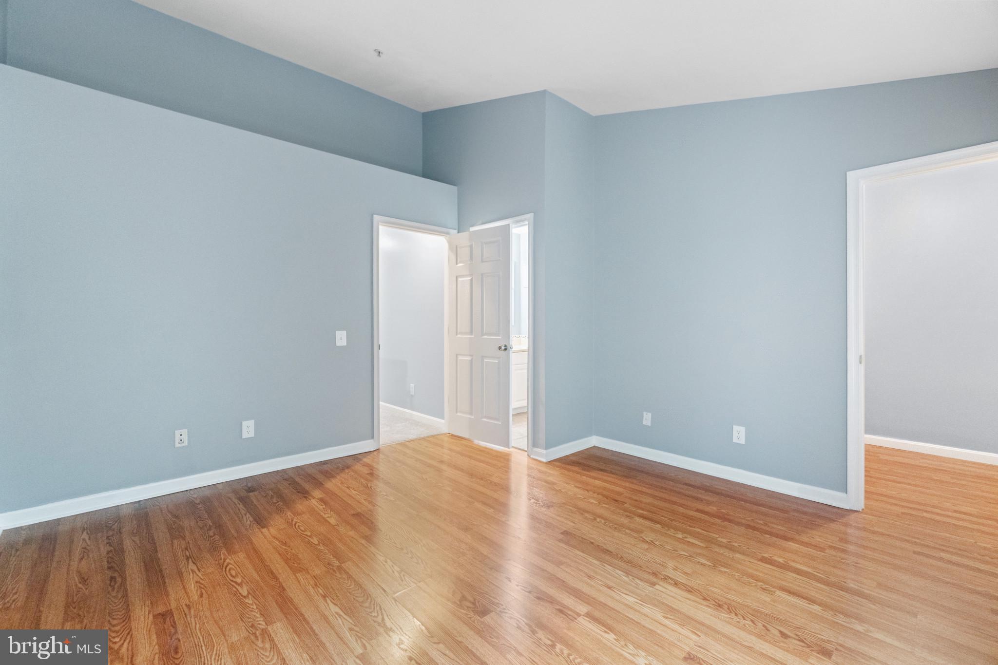 CLOVERLEAF COMMONS - Residential