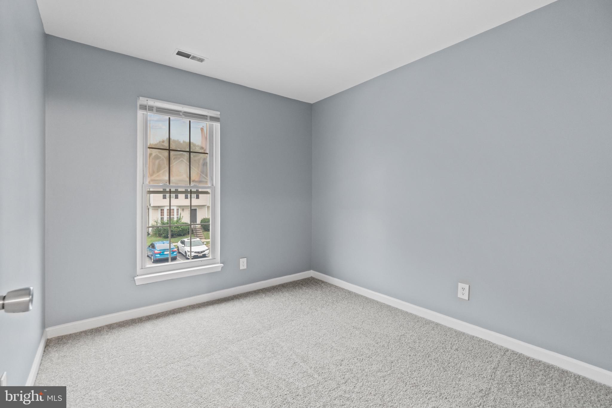 CLOVERLEAF COMMONS - Residential