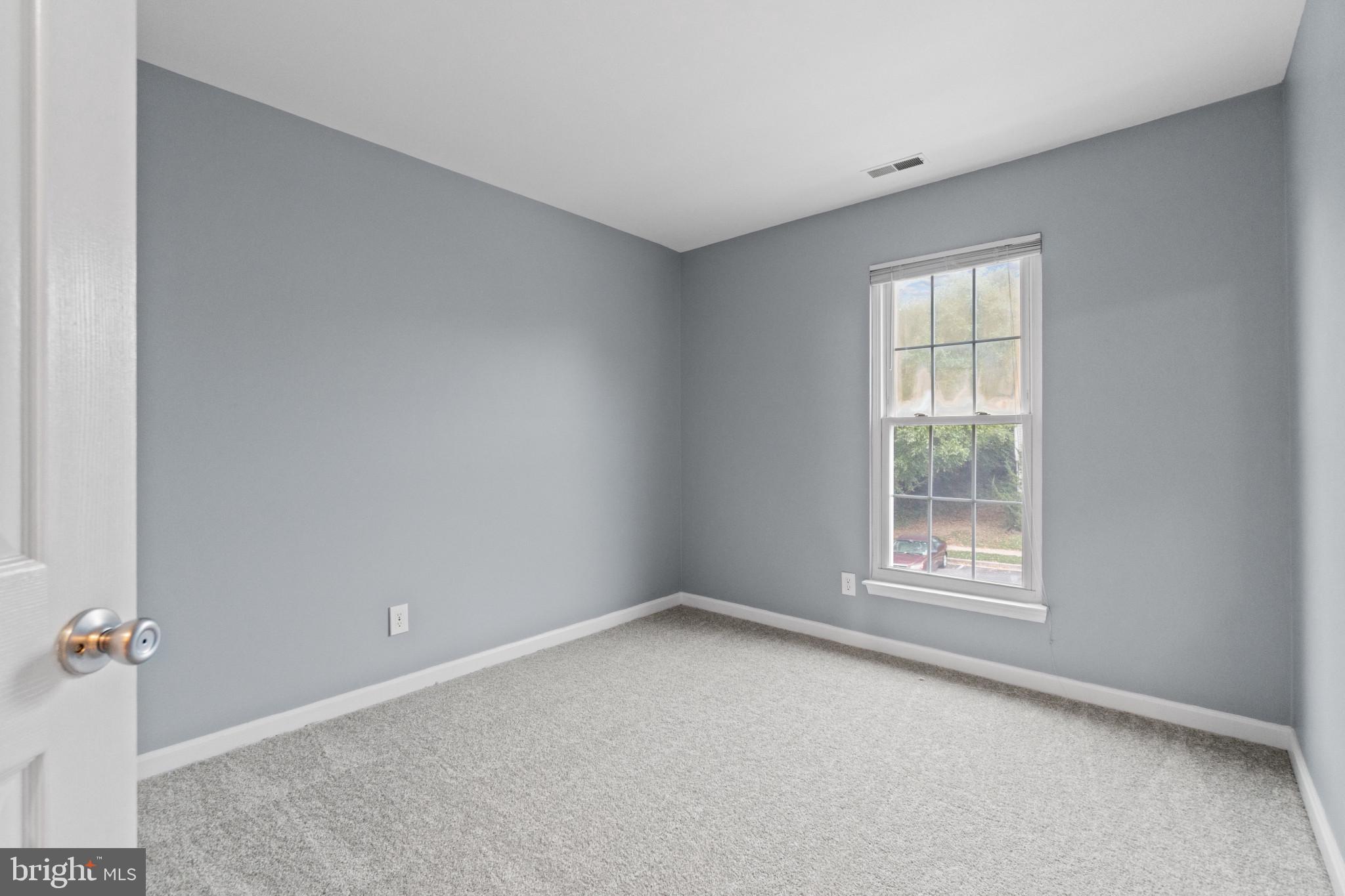 CLOVERLEAF COMMONS - Residential