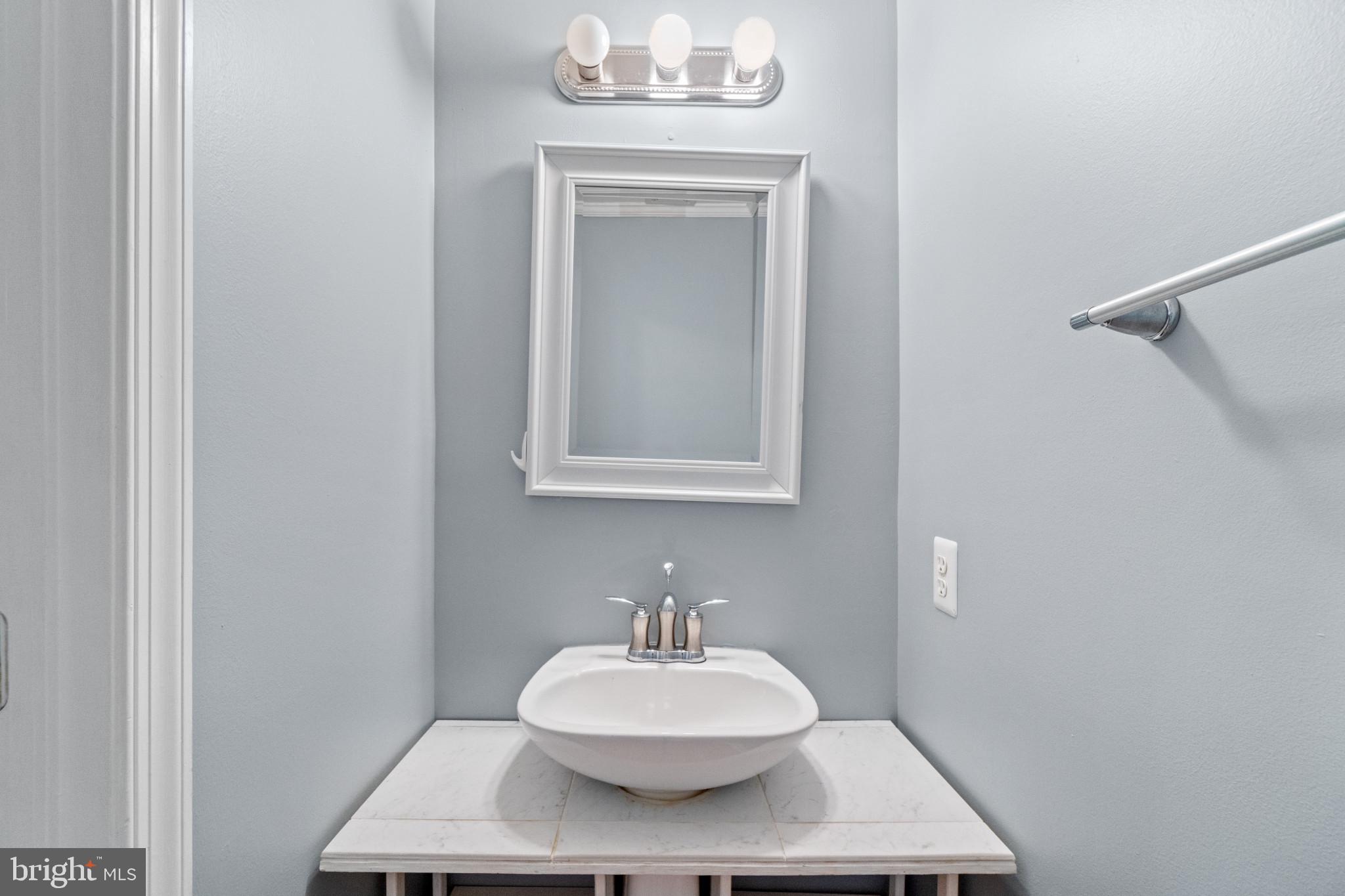 CLOVERLEAF COMMONS - Residential