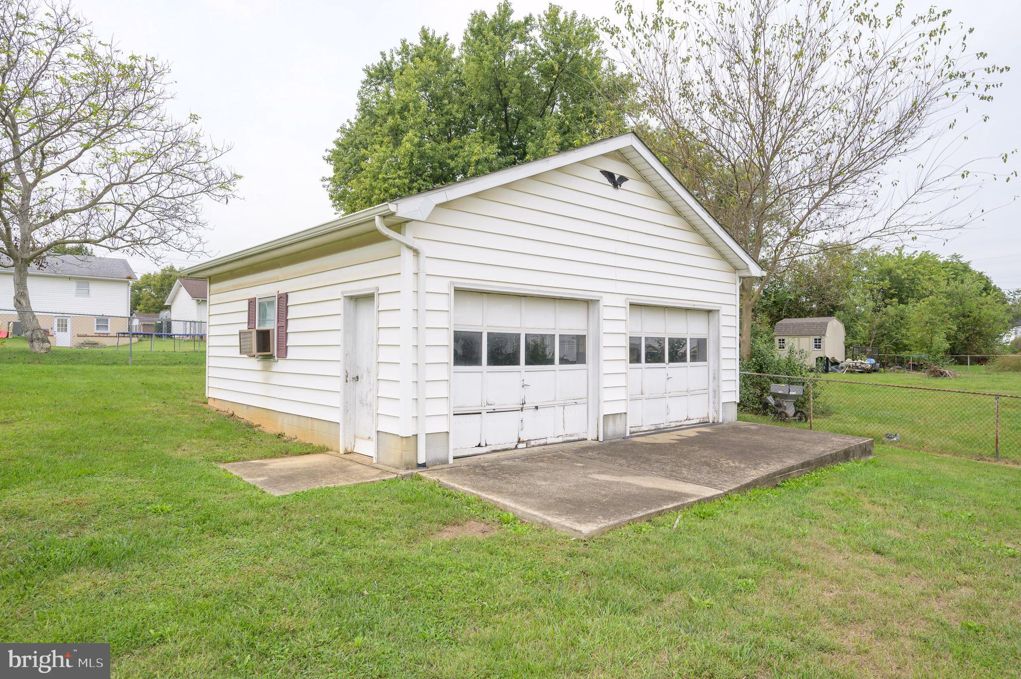 KATHERINE CLINE - Residential