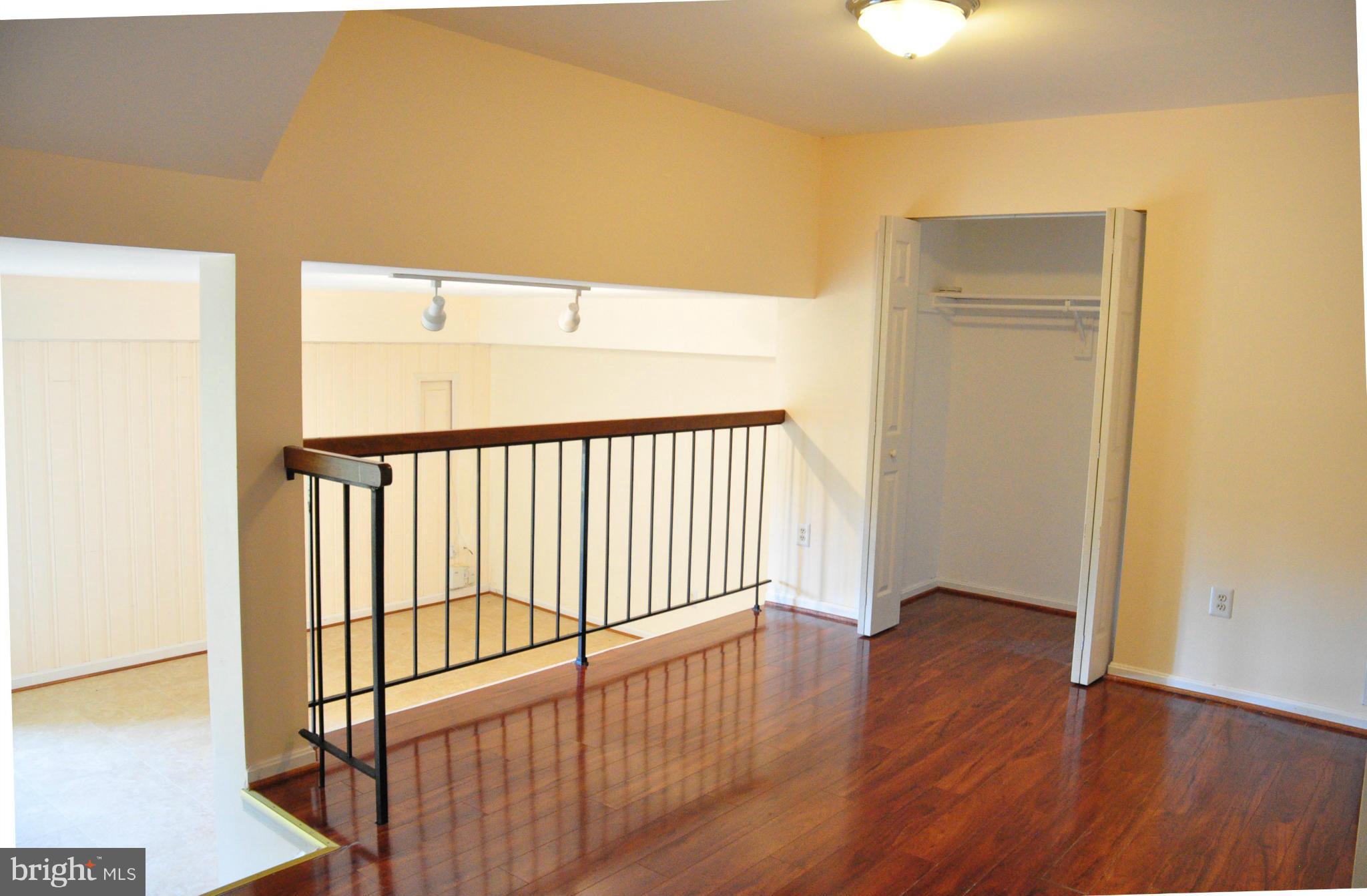 SHADY GROVE VILLAGE - Residential