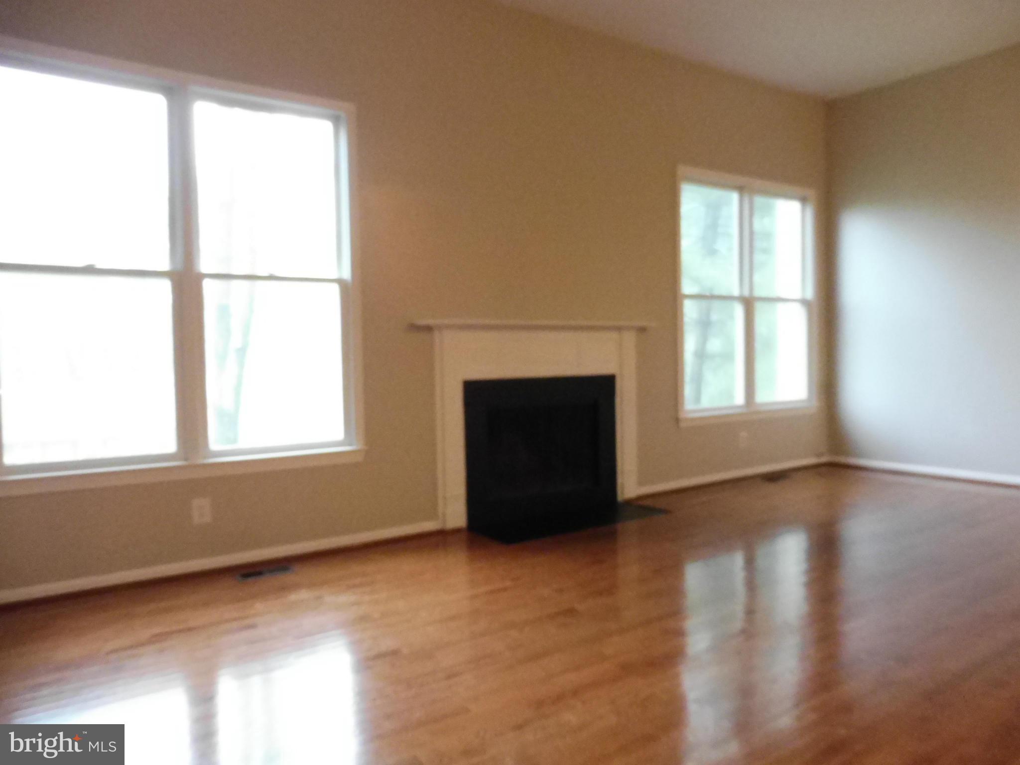 SHADY GROVE VILLAGE - Residential