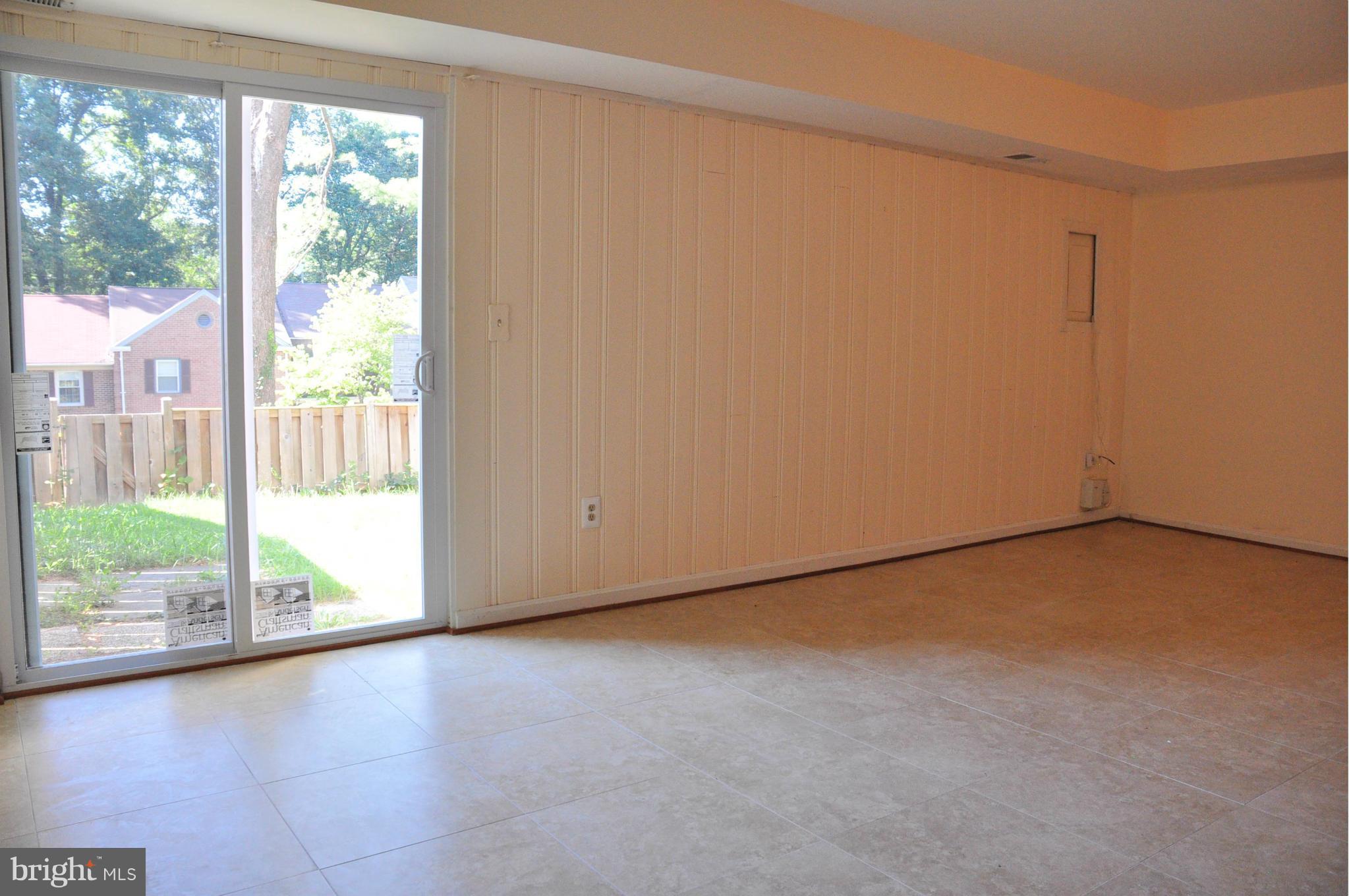 SHADY GROVE VILLAGE - Residential