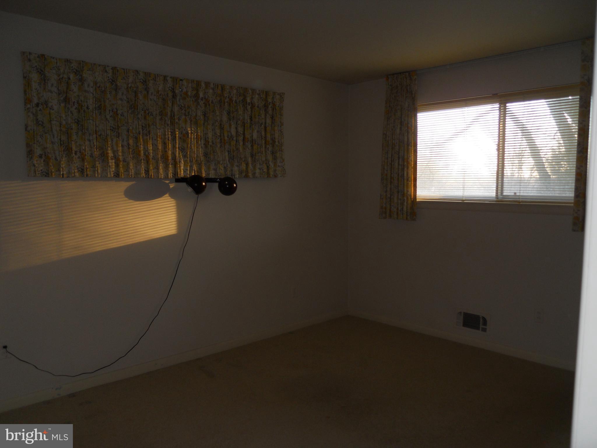 KEMP MILL ESTATES - Residential