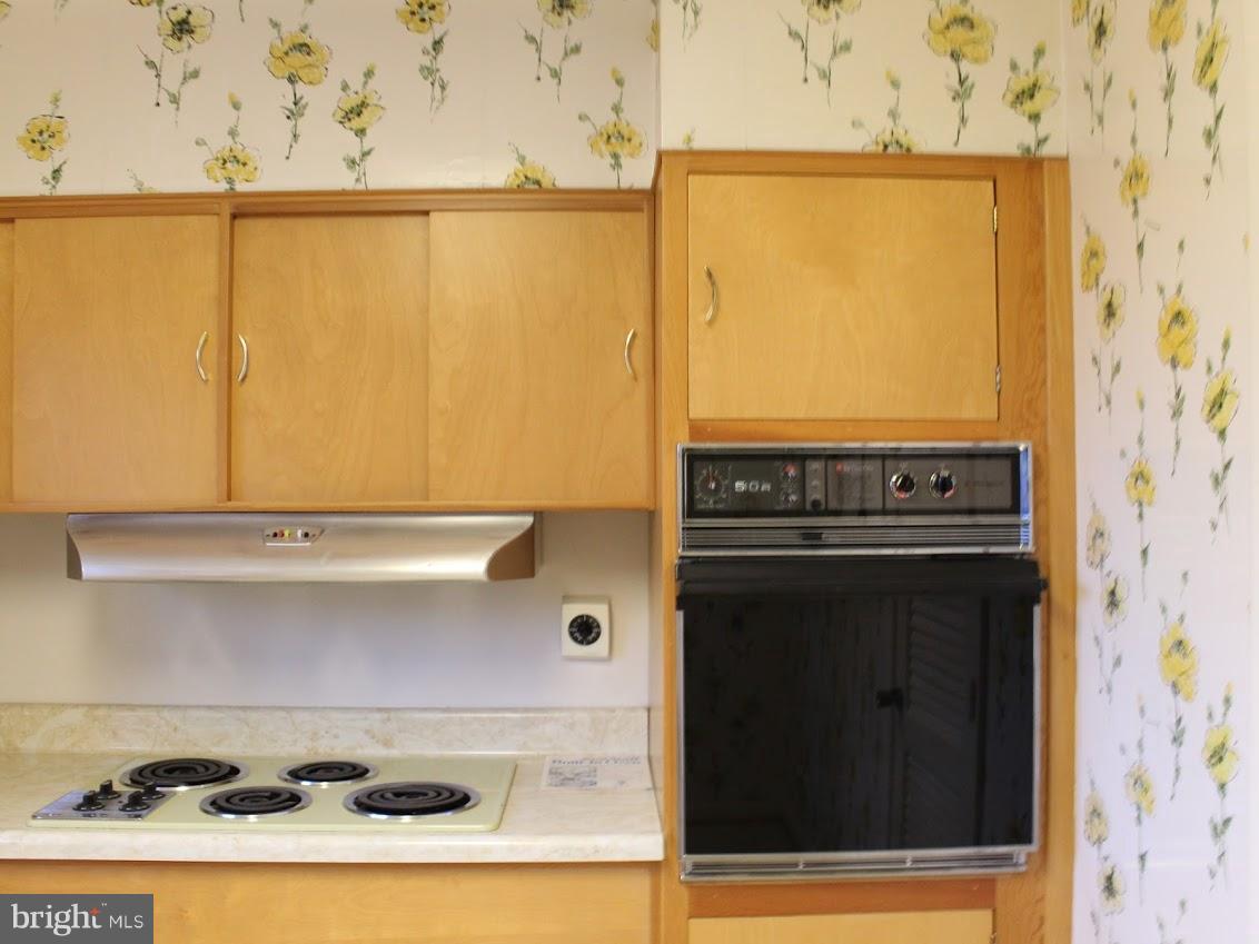 KEMP MILL ESTATES - Residential