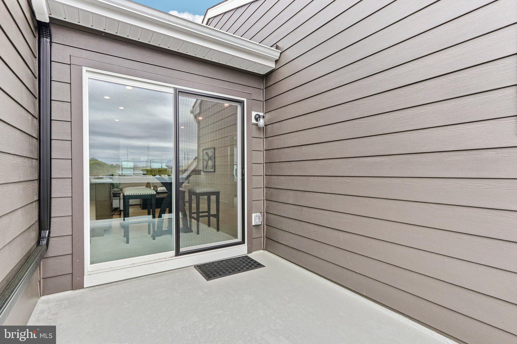 RIVER PLACE - Residential