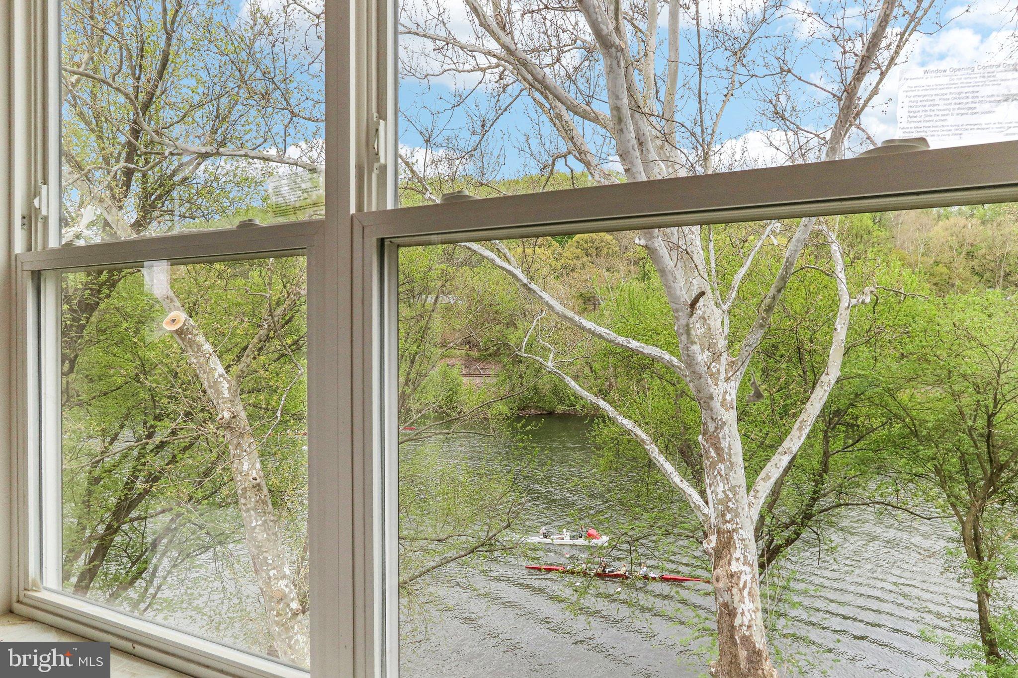 RIVER PLACE - Residential