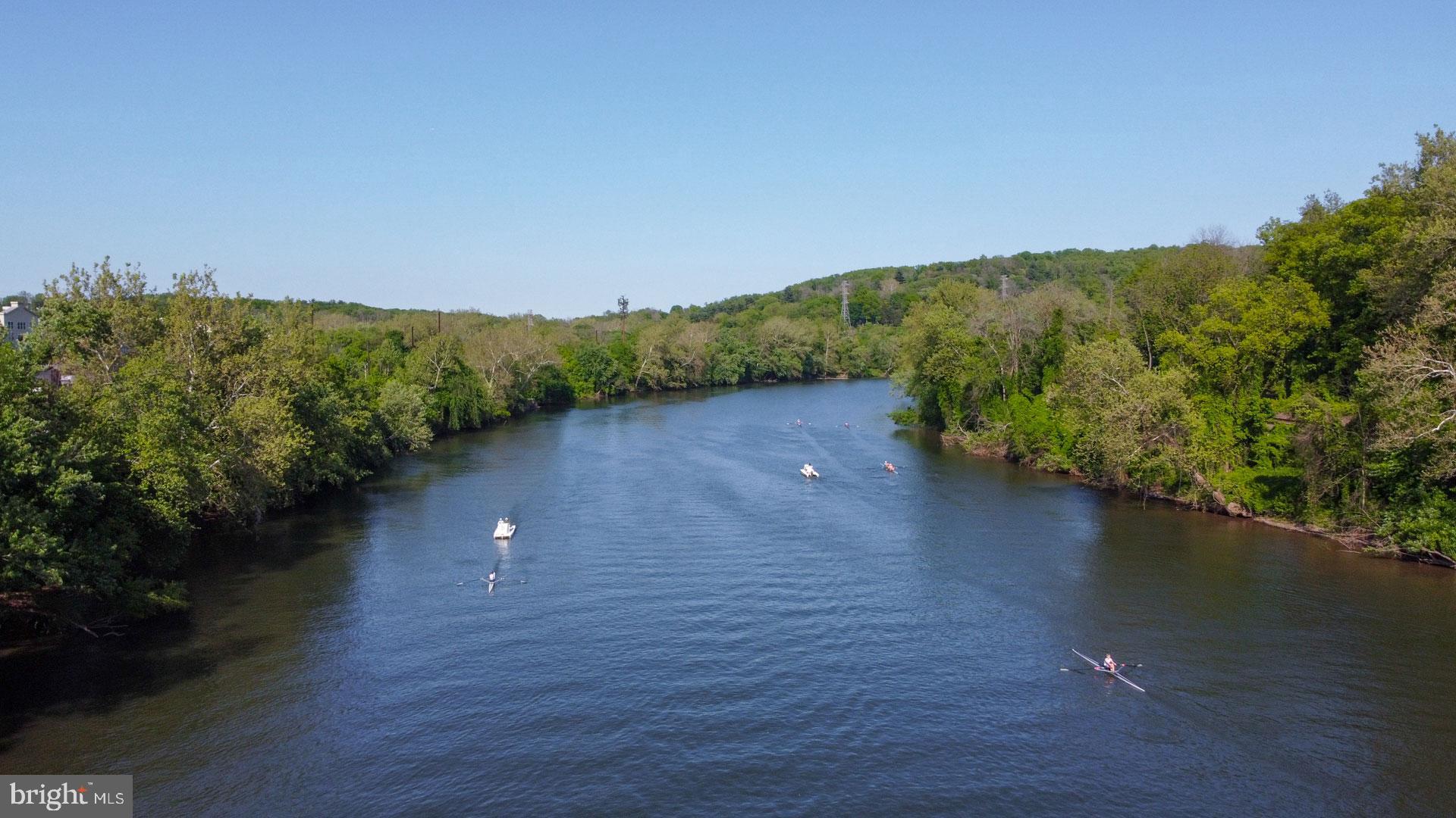 RIVER PLACE - Residential