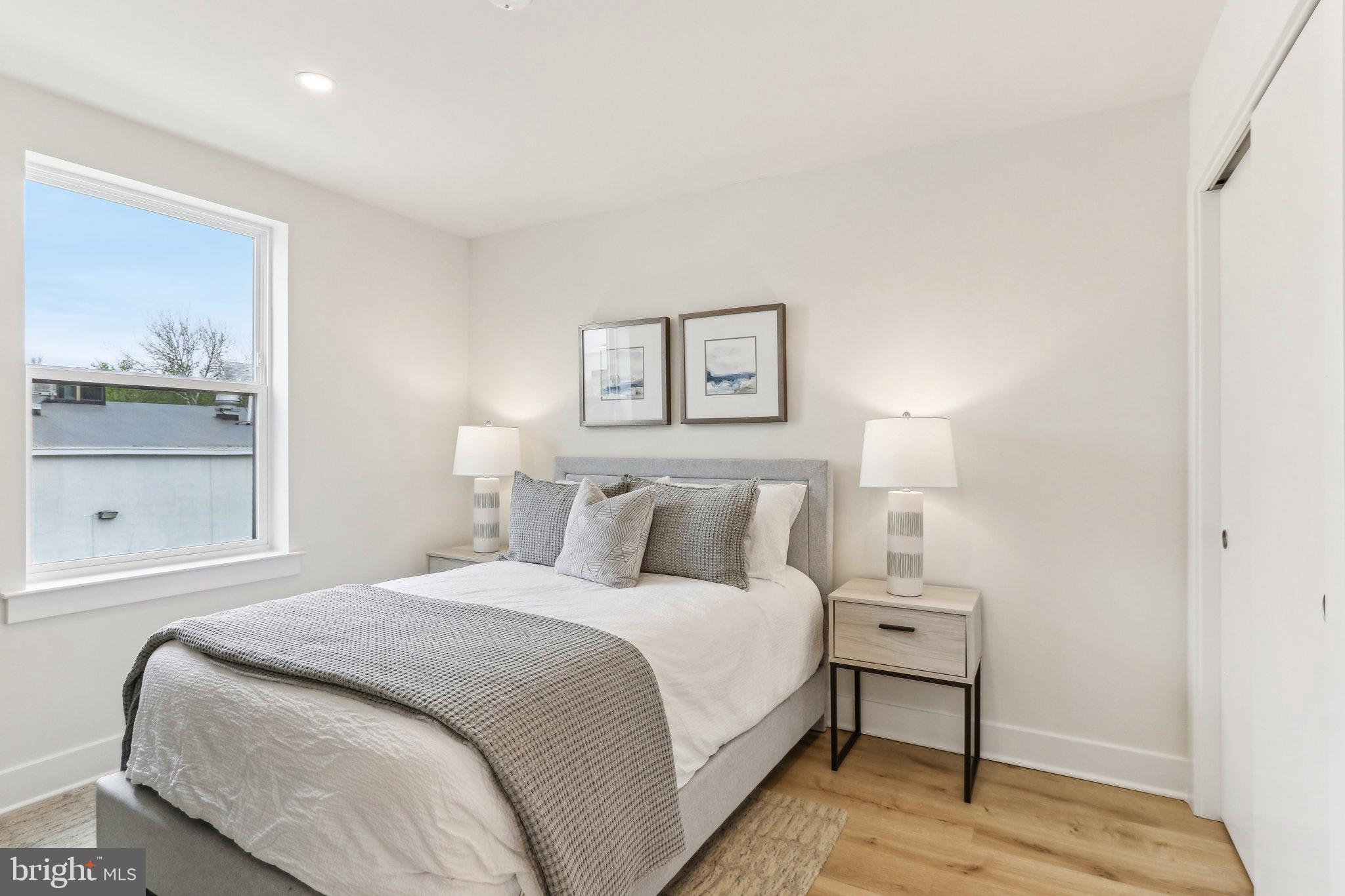 RIVER PLACE - Residential