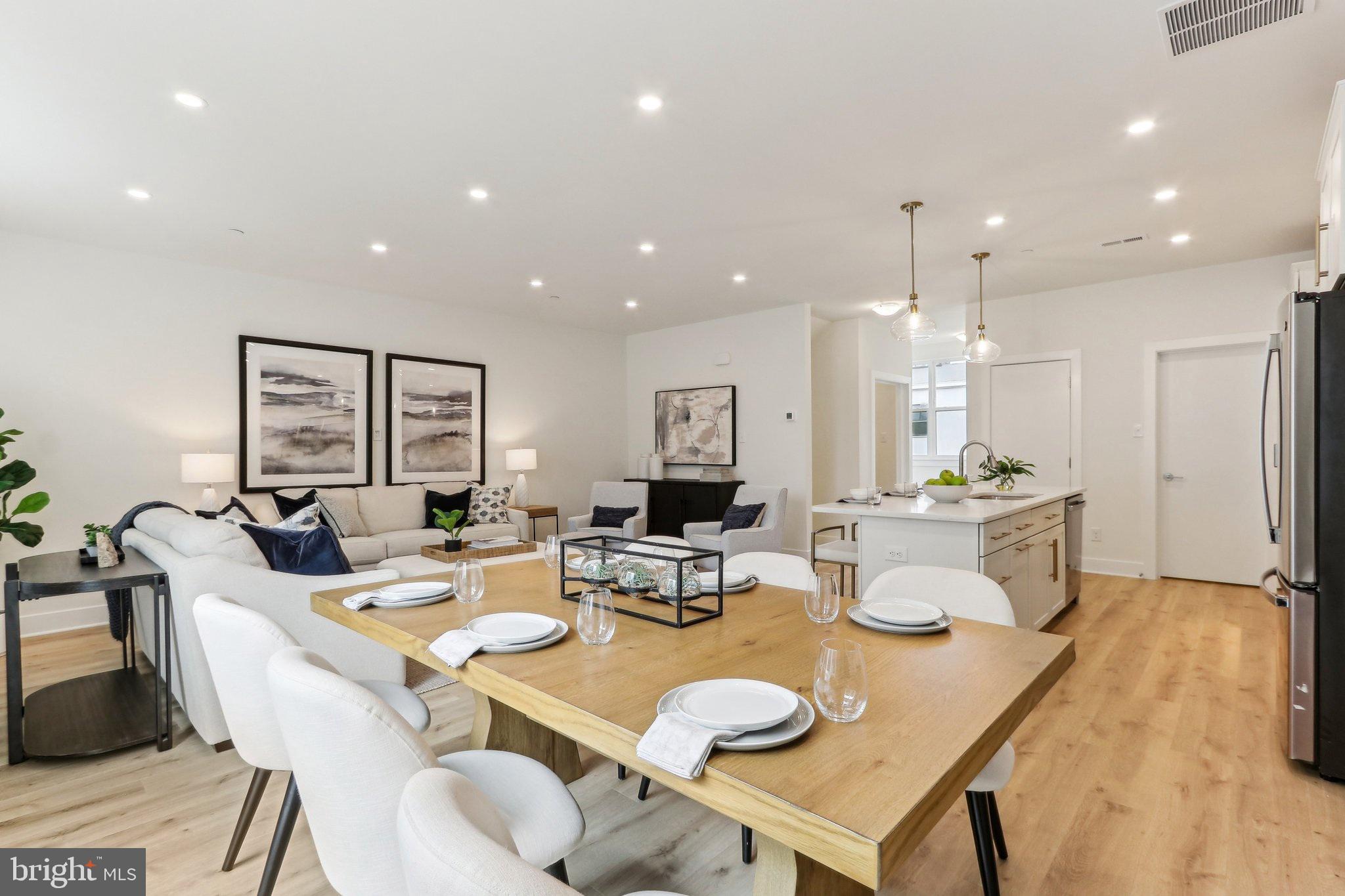 RIVER PLACE - Residential