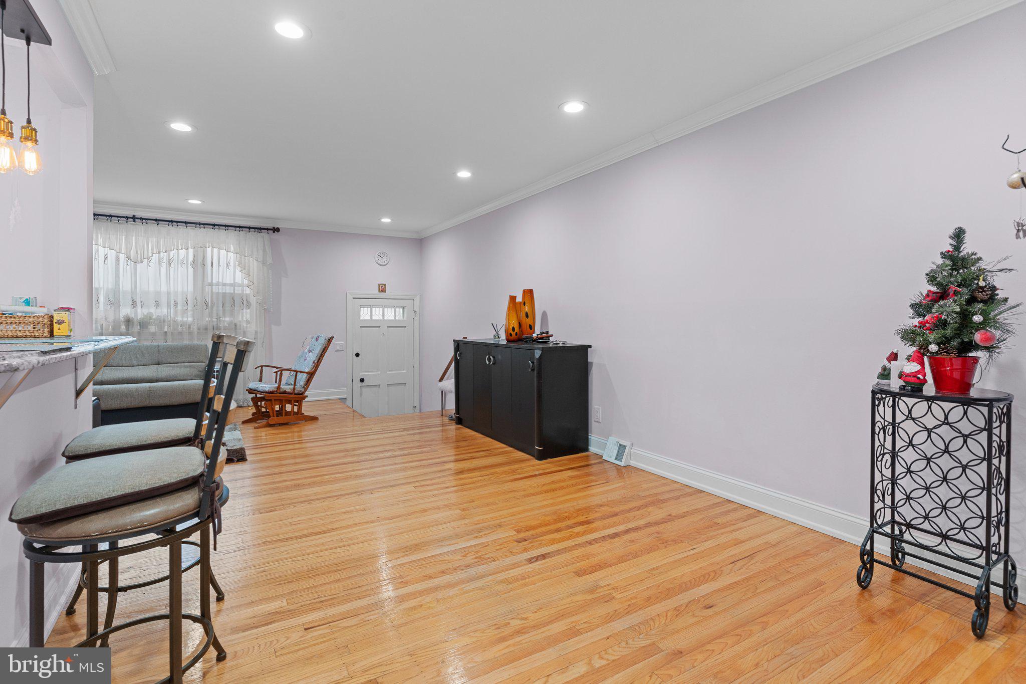 ACADEMY GARDENS - Residential