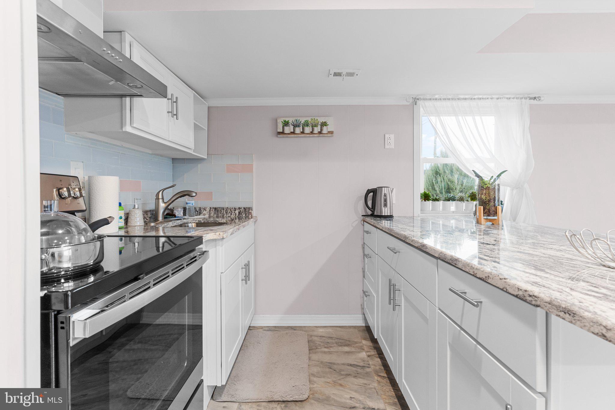 ACADEMY GARDENS - Residential