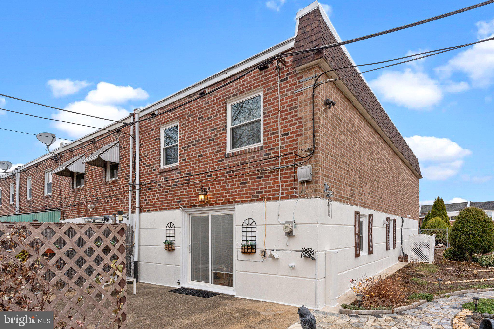 ACADEMY GARDENS - Residential