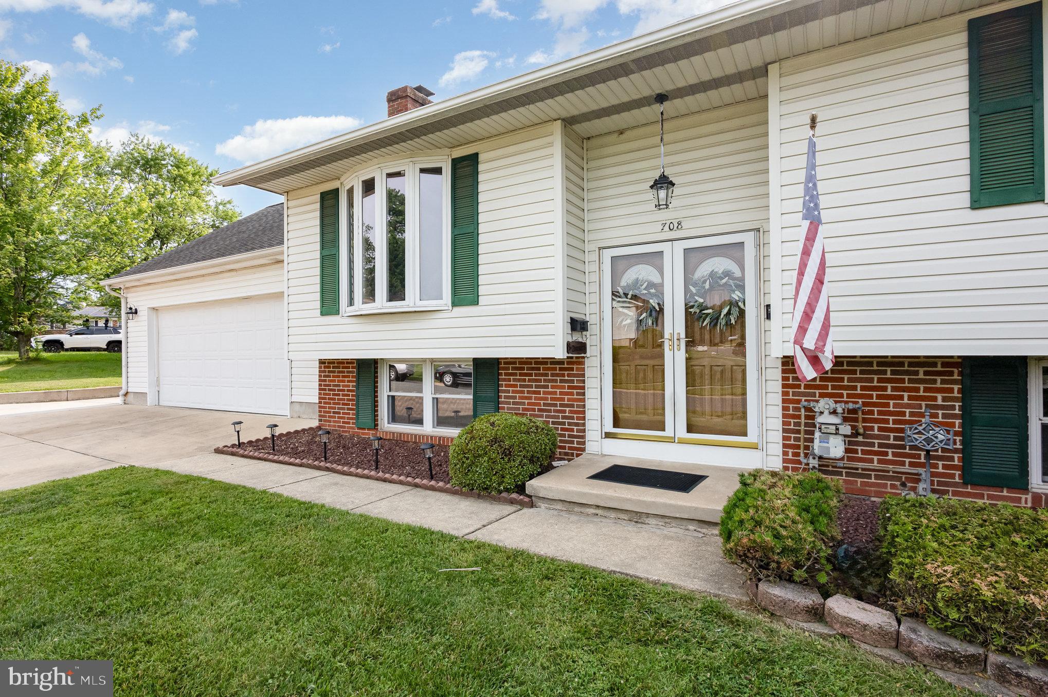 708 TULIP COURT