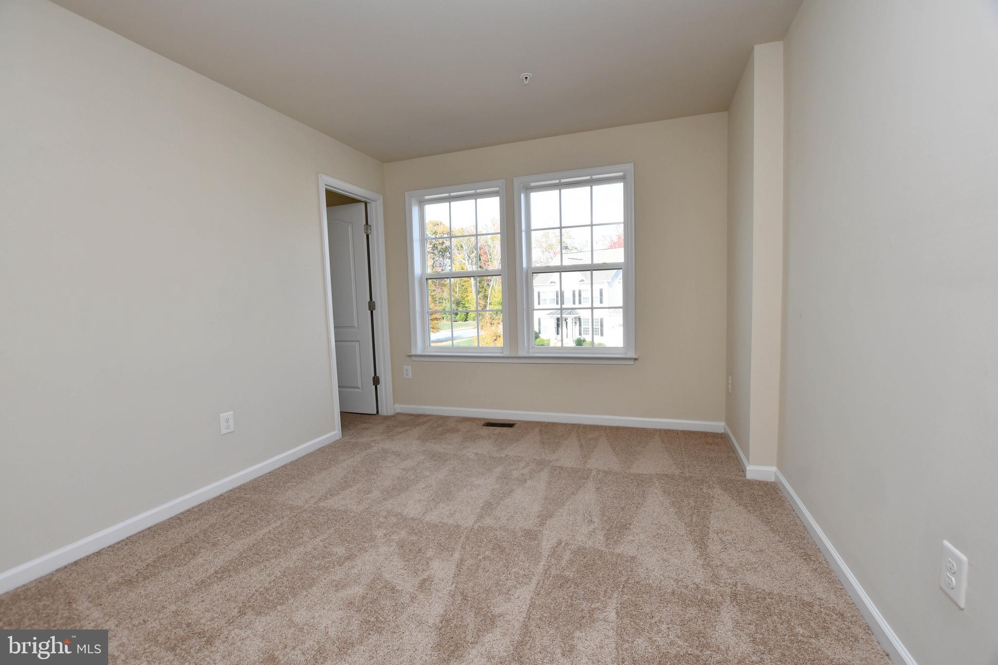 MARSHALL GROVE ESTATES - Residential Lease