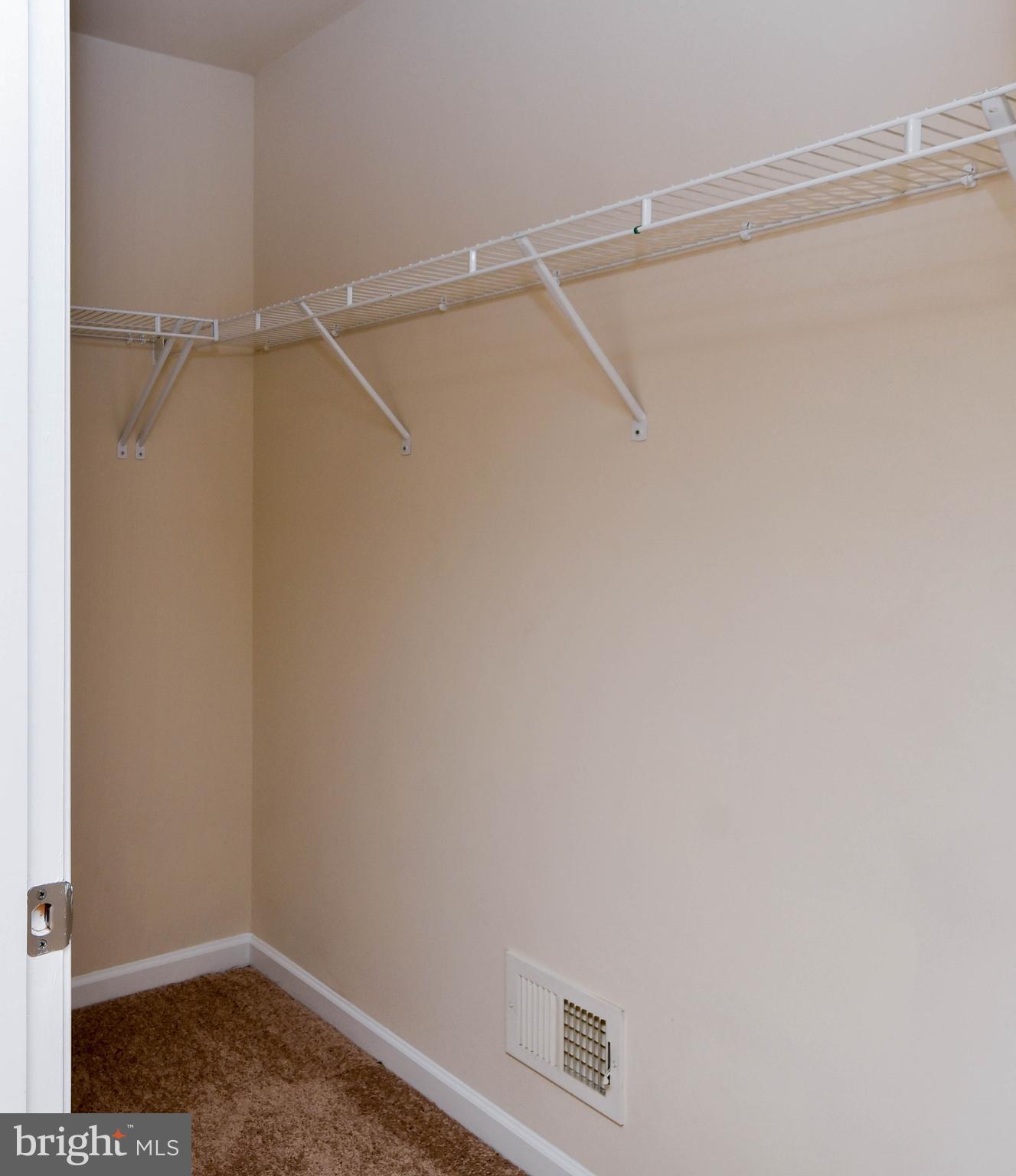 MARSHALL GROVE ESTATES - Residential Lease