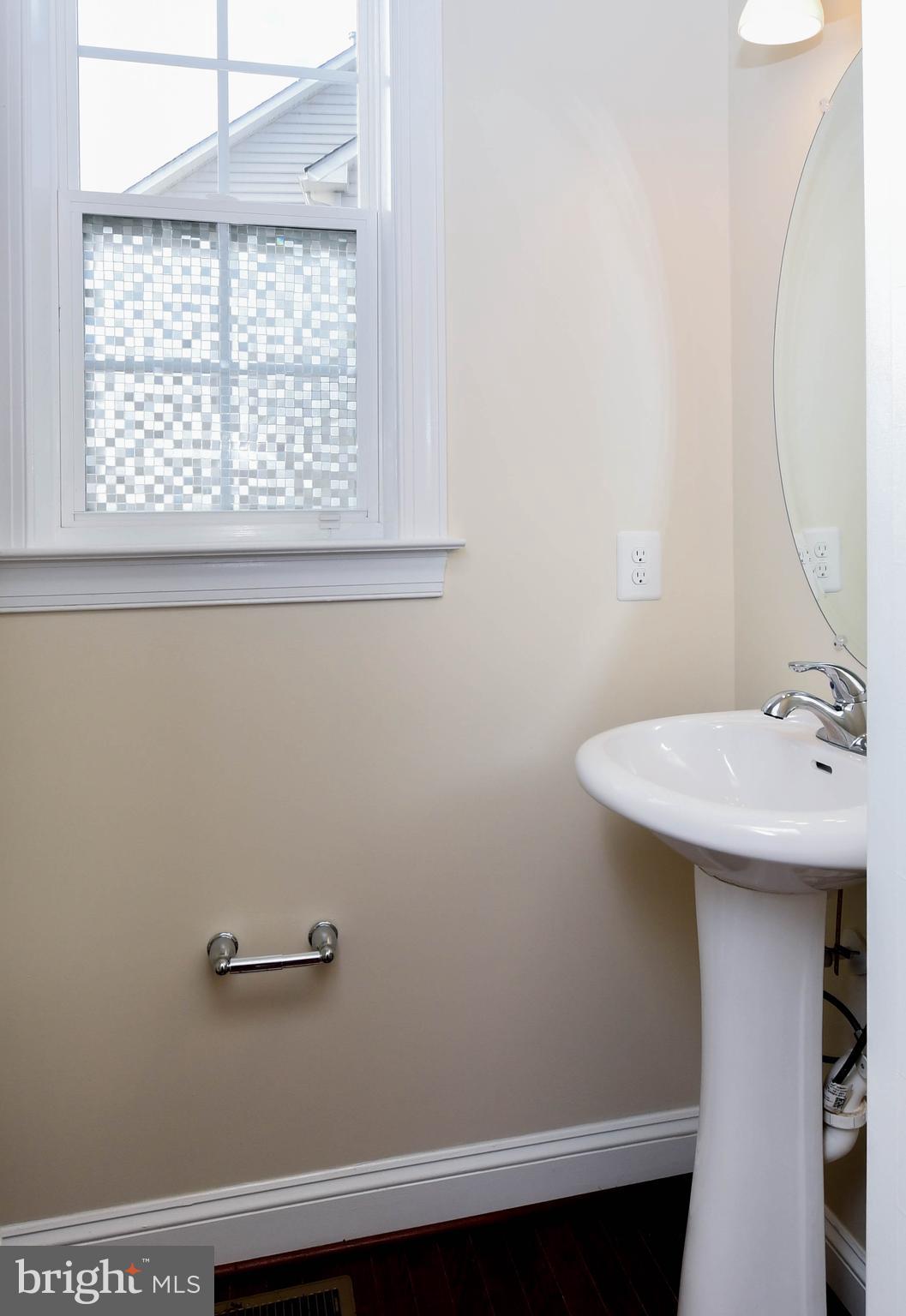 MARSHALL GROVE ESTATES - Residential Lease