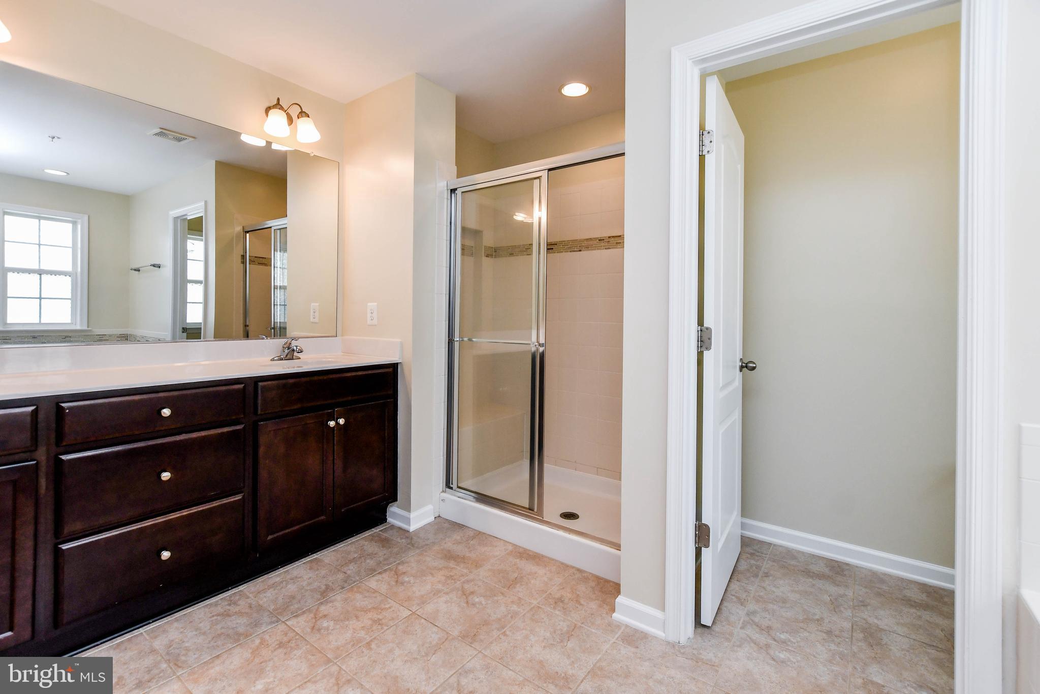 MARSHALL GROVE ESTATES - Residential Lease