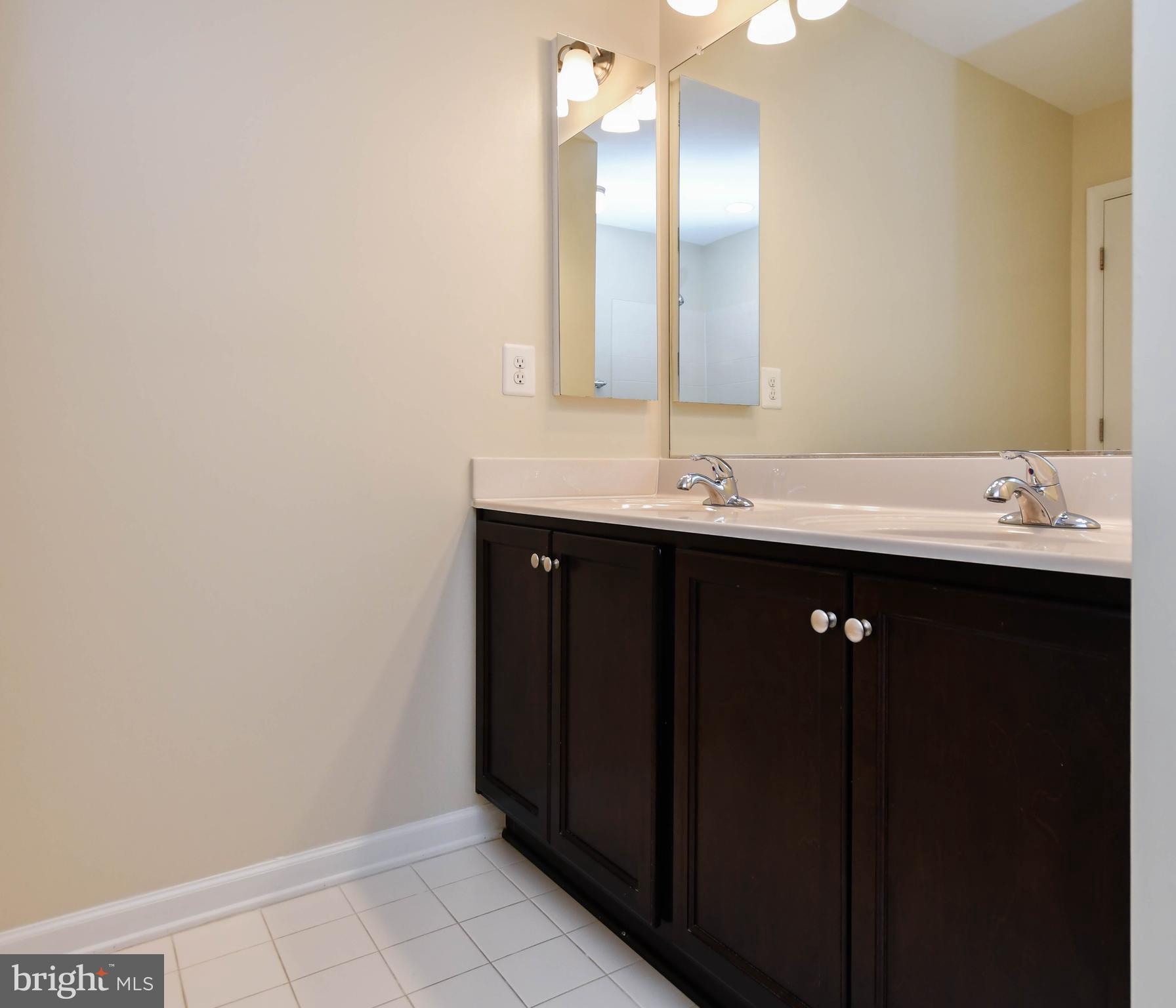 MARSHALL GROVE ESTATES - Residential Lease