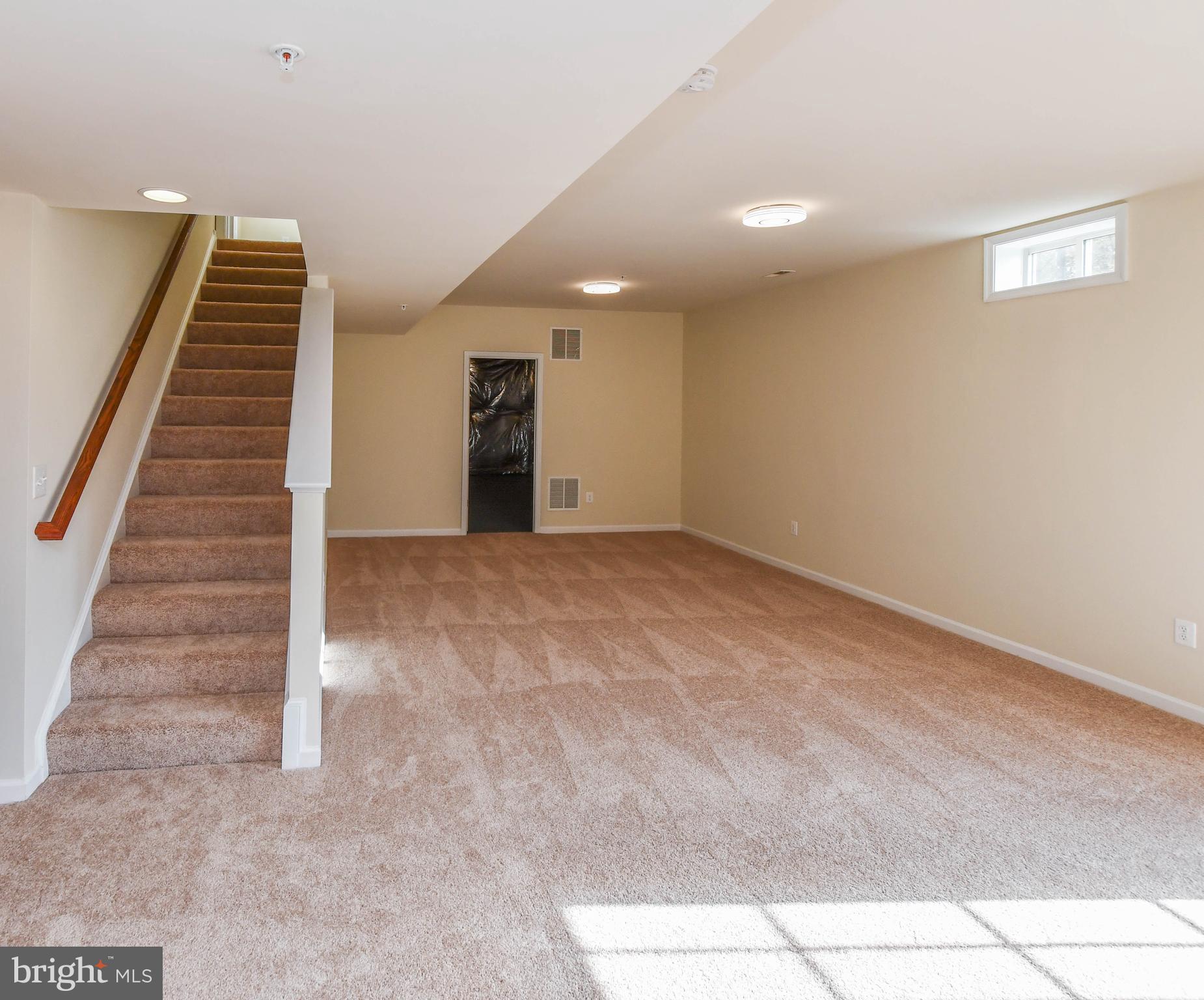 MARSHALL GROVE ESTATES - Residential Lease