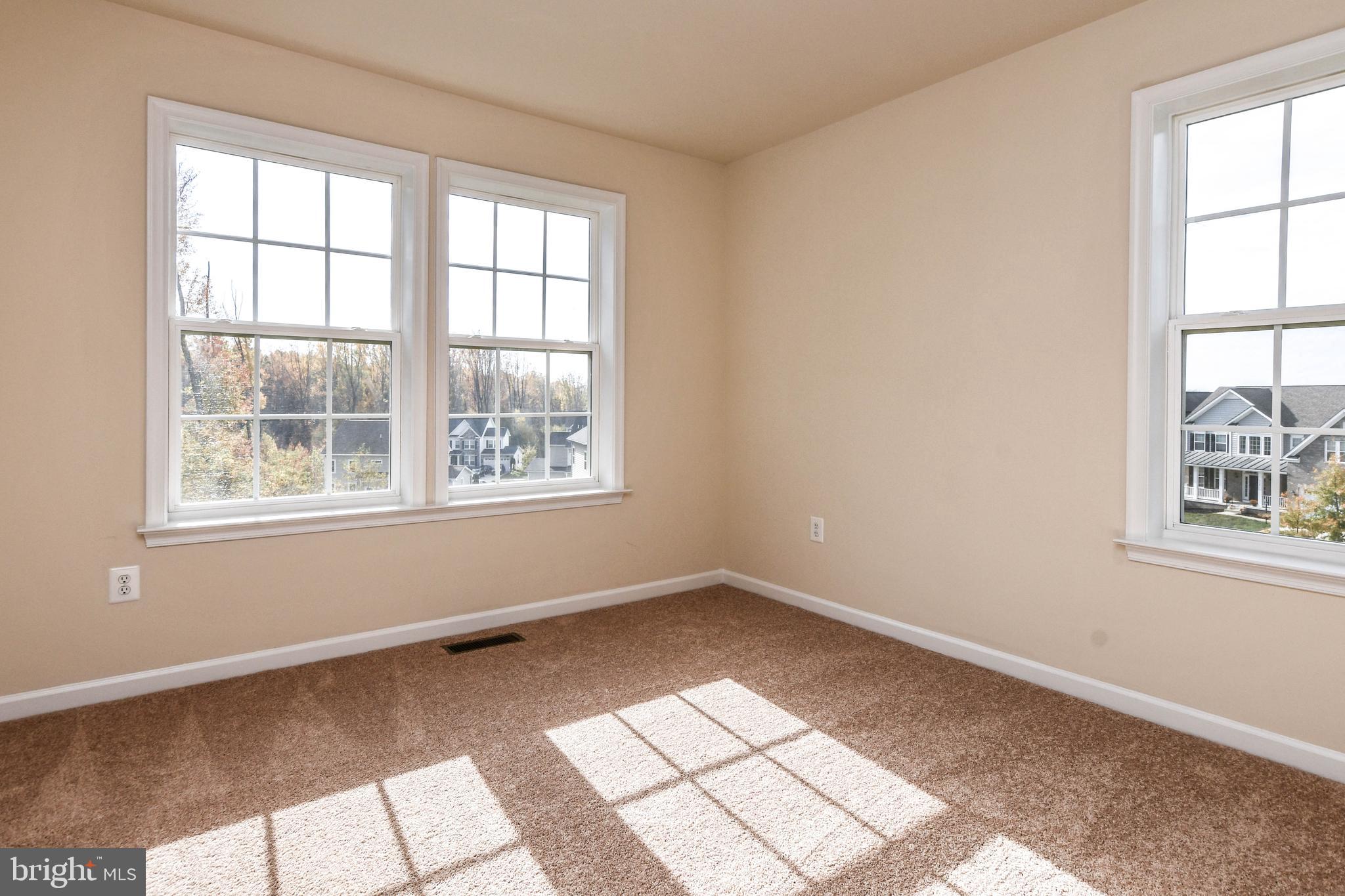 MARSHALL GROVE ESTATES - Residential Lease