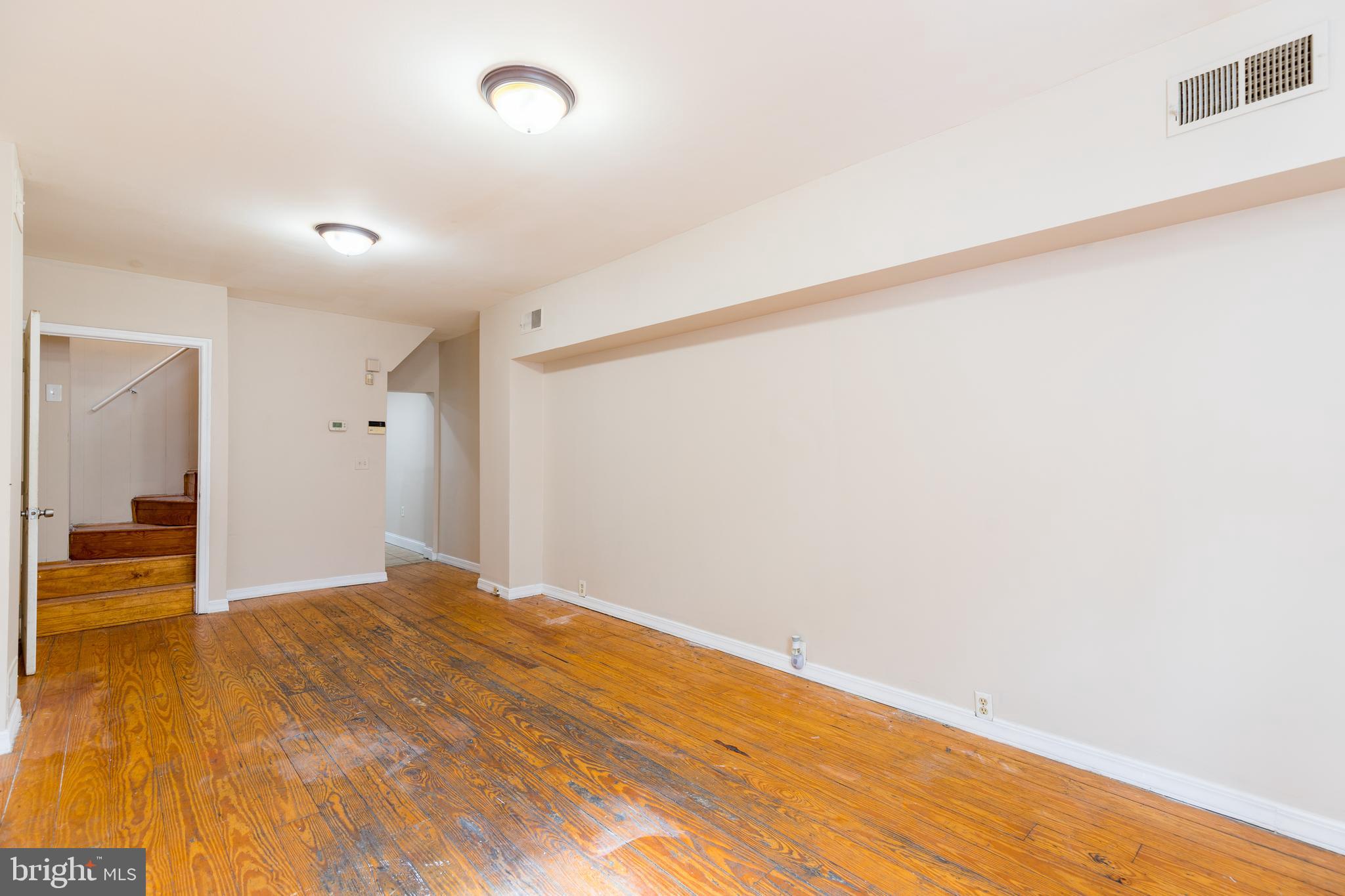 WASHINGTON VILLAGE - Residential