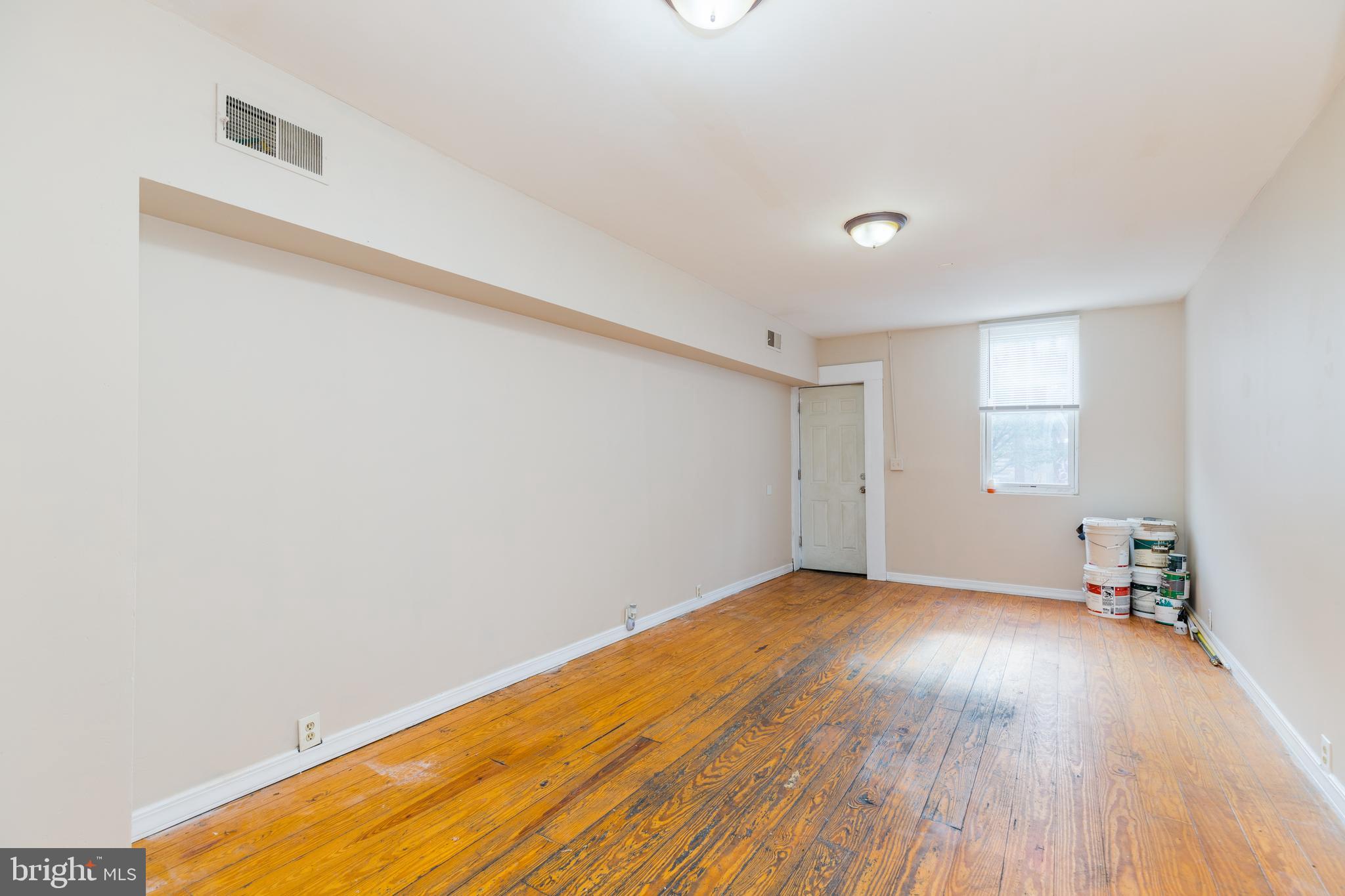 WASHINGTON VILLAGE - Residential