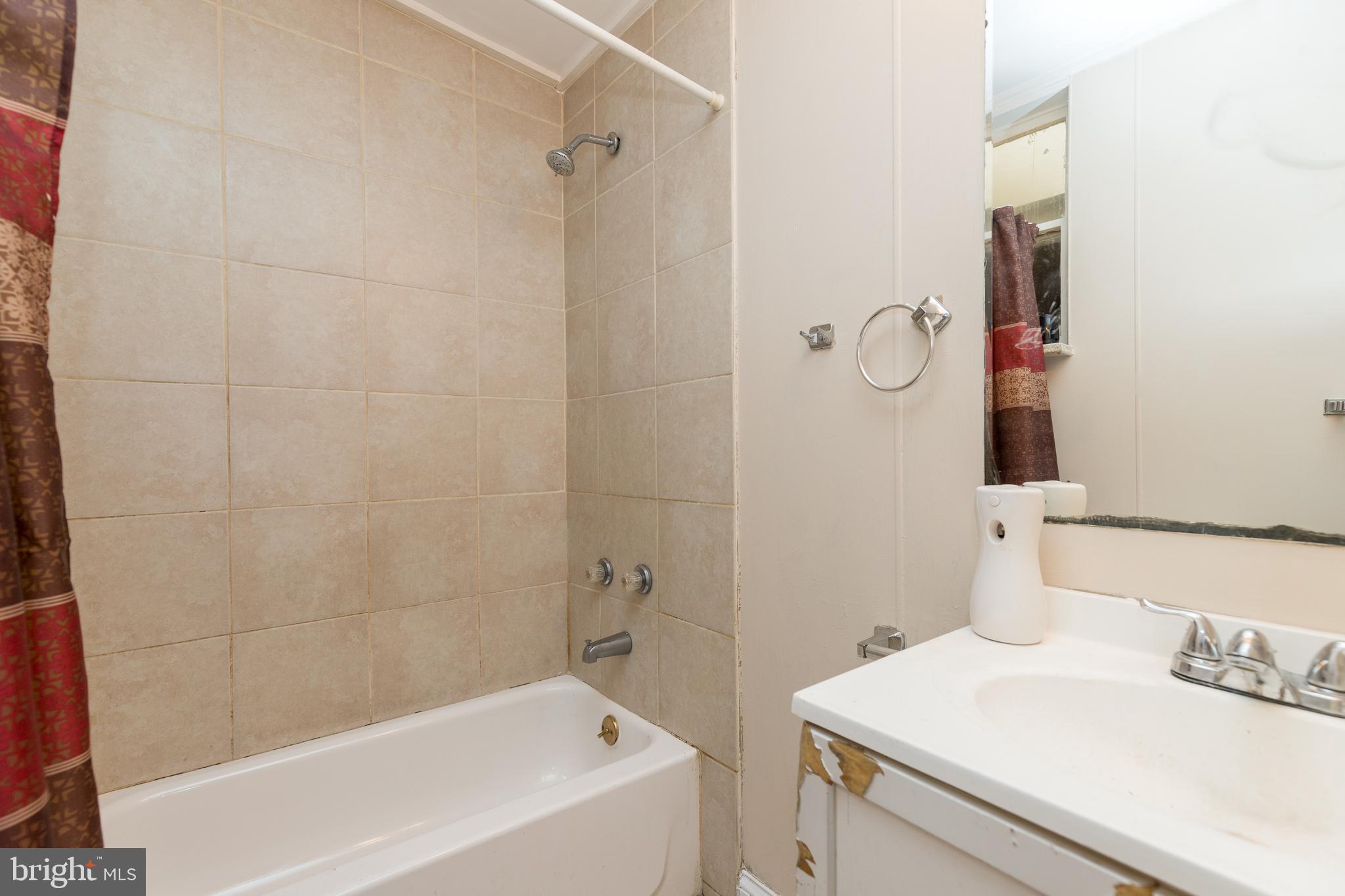 WASHINGTON VILLAGE - Residential