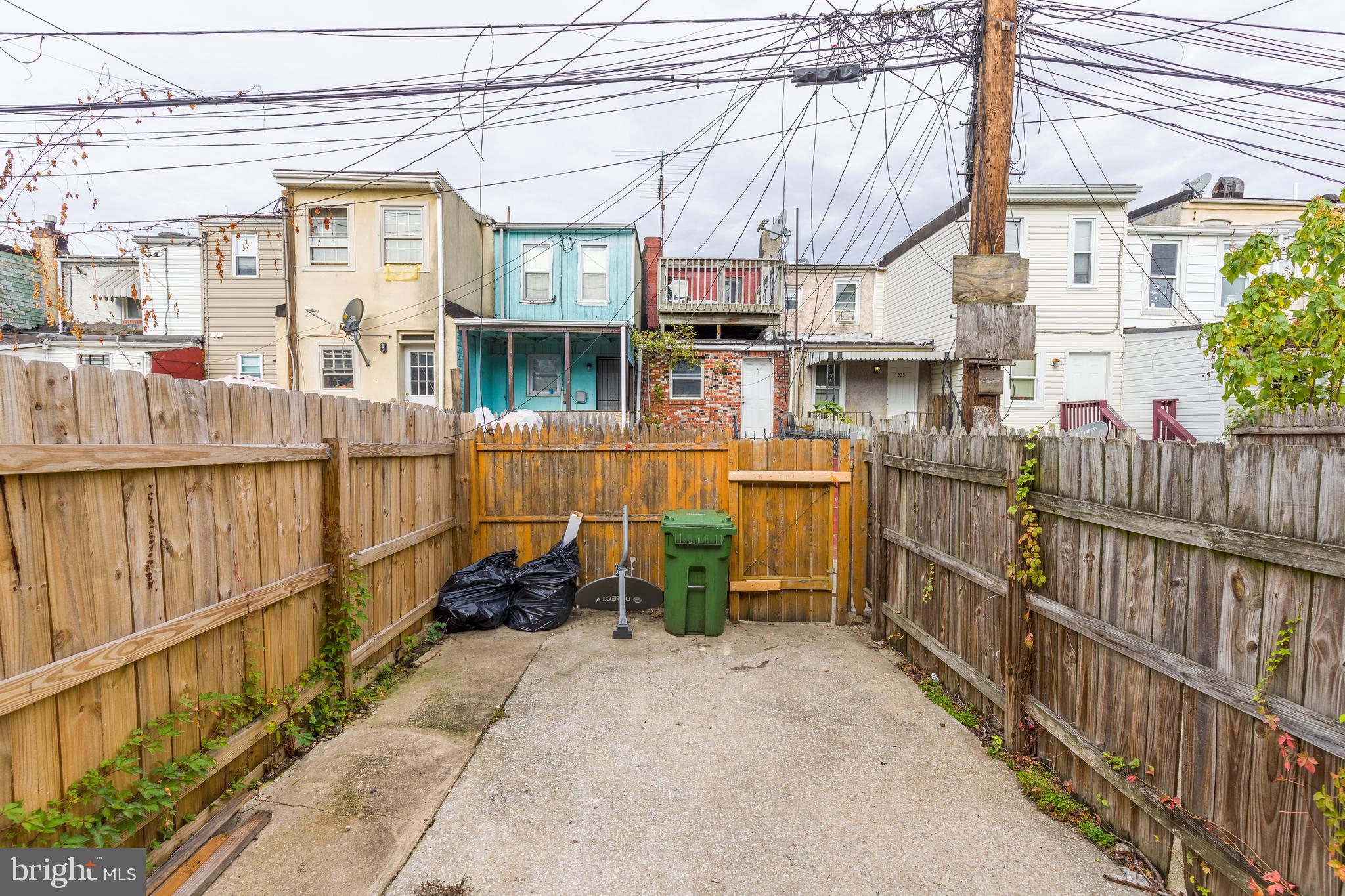 WASHINGTON VILLAGE - Residential