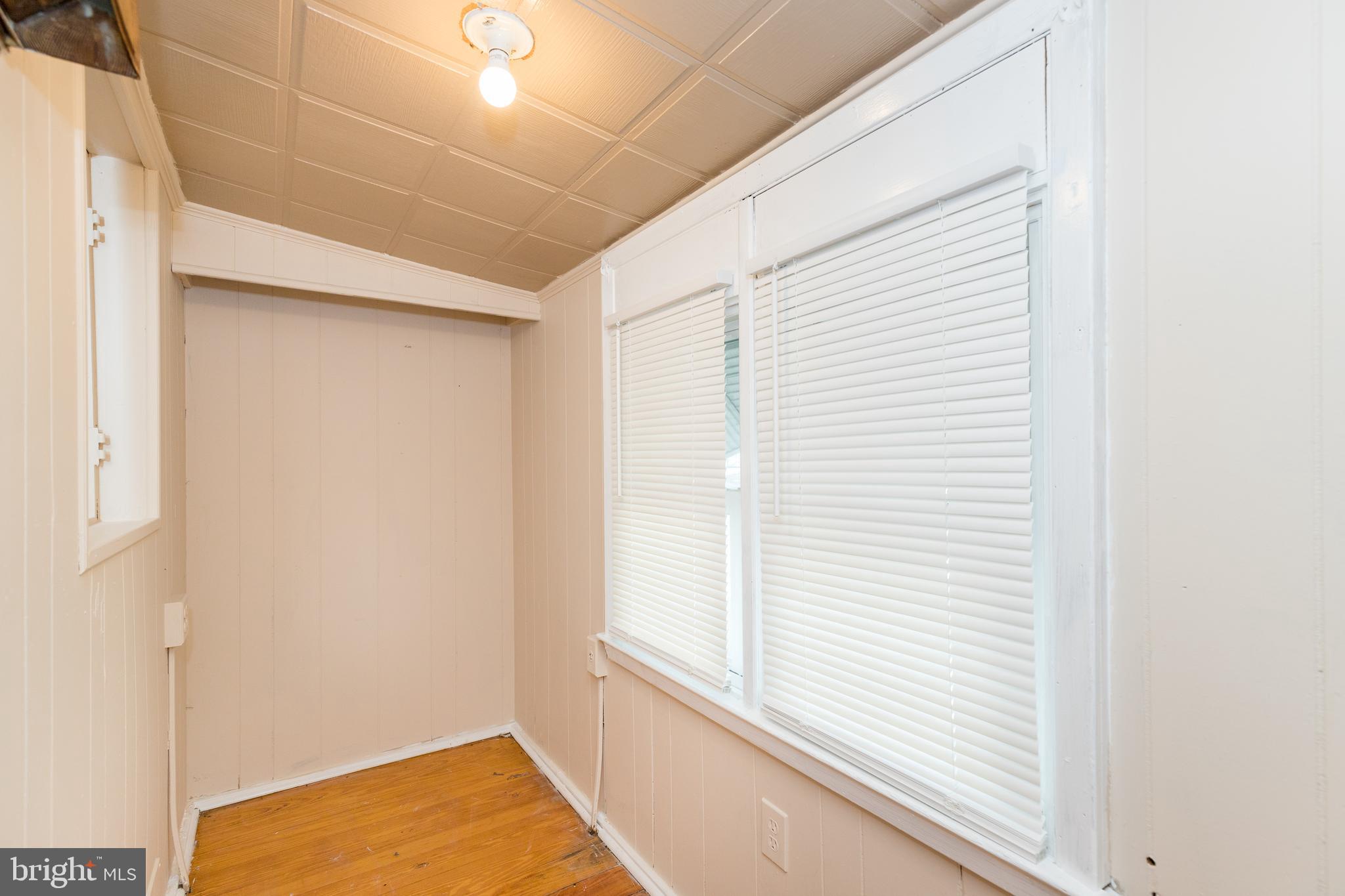 WASHINGTON VILLAGE - Residential