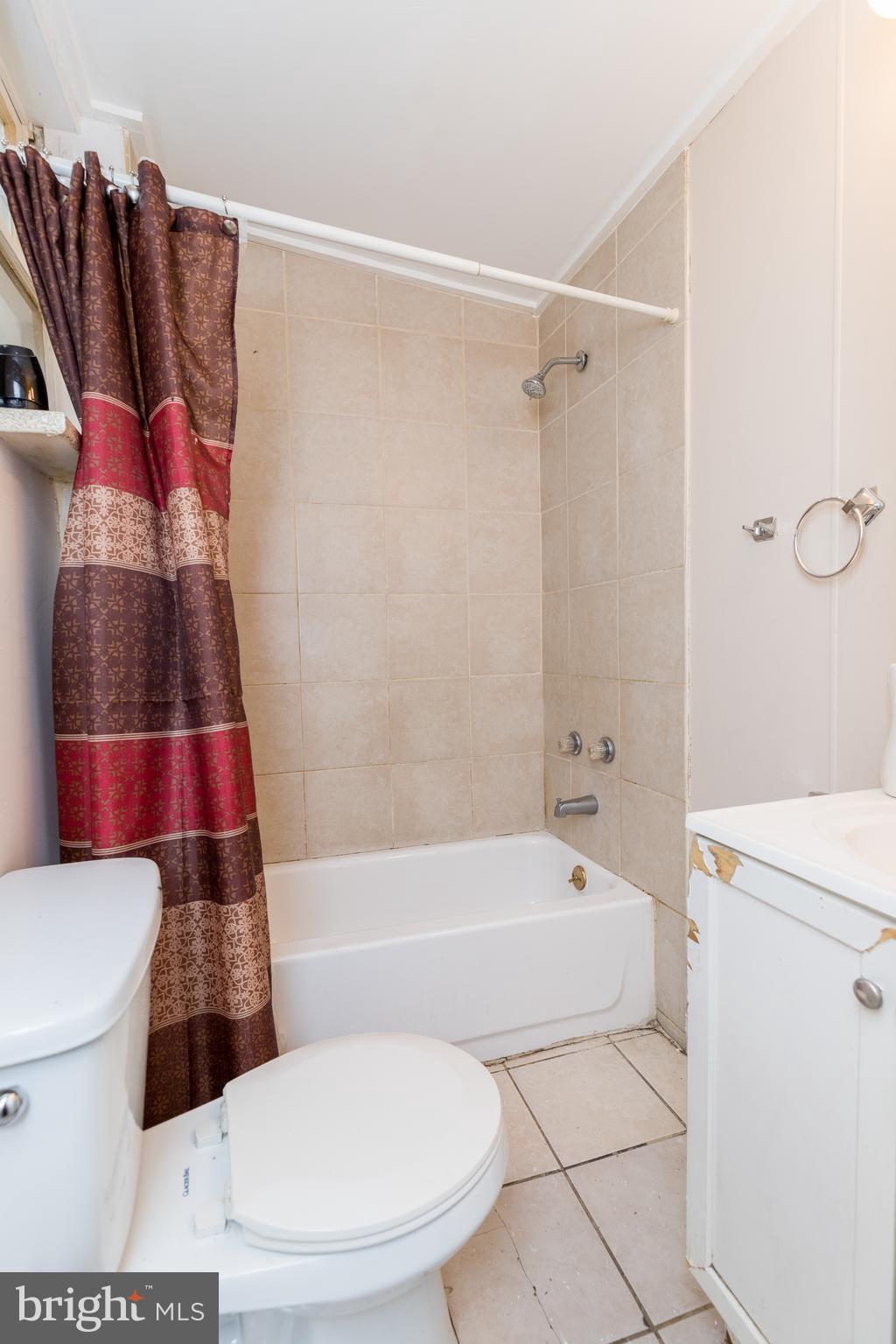 WASHINGTON VILLAGE - Residential