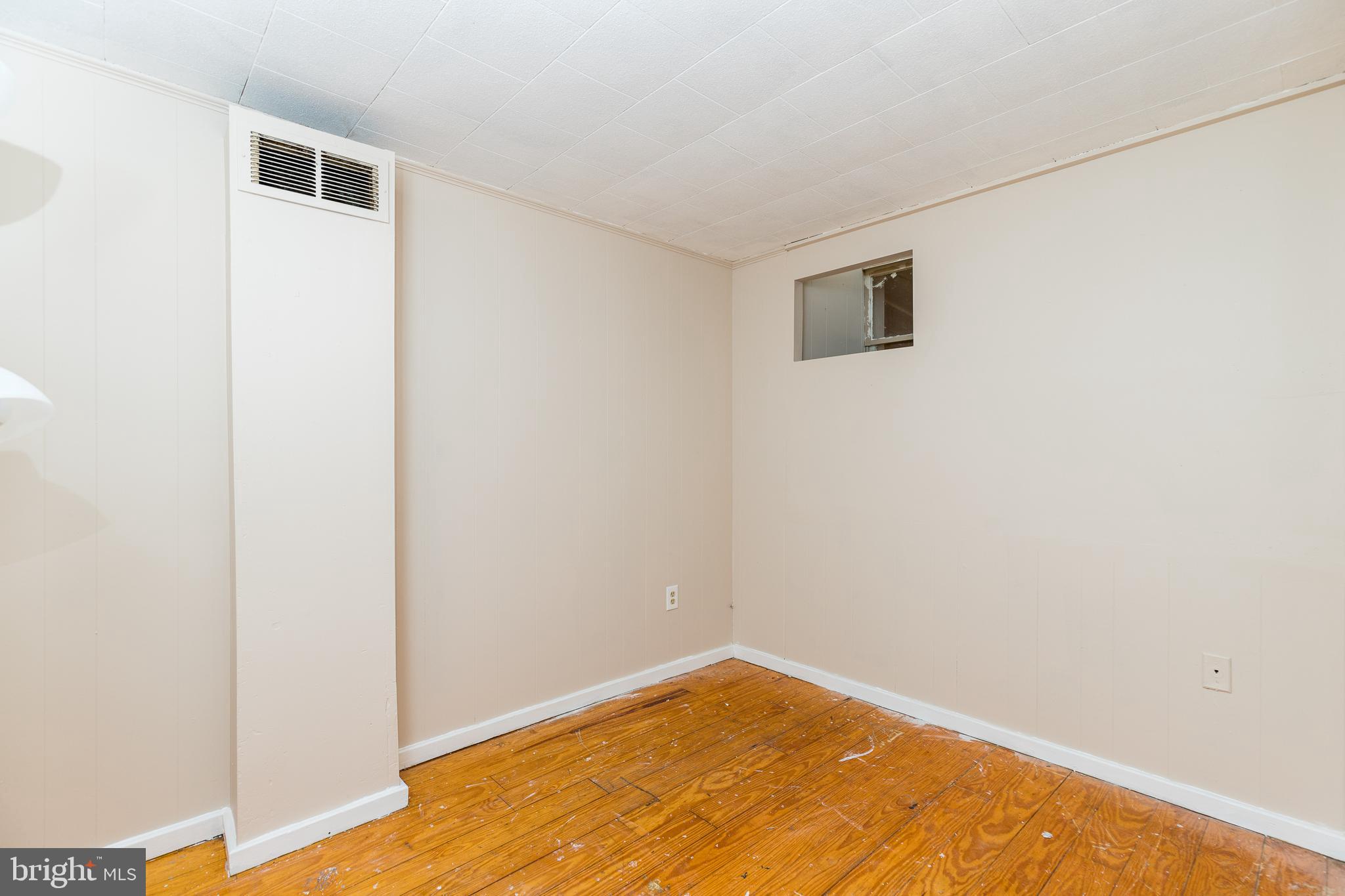 WASHINGTON VILLAGE - Residential