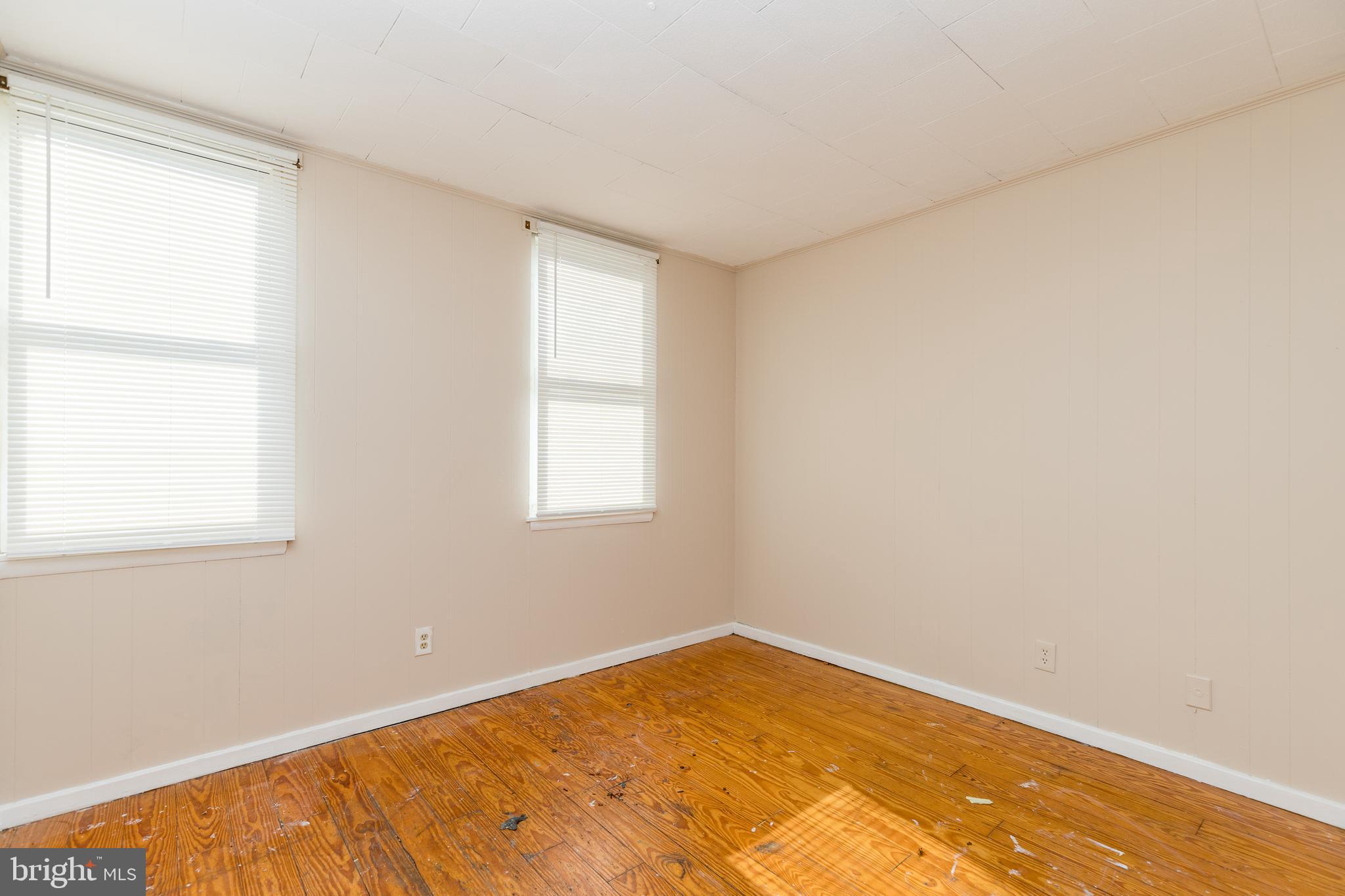 WASHINGTON VILLAGE - Residential